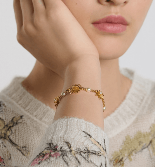 Dior o1w1db10126 B2643W Size : OS / Bracelet in Gold/White Size ONE SIZE - 4 Thumbnail