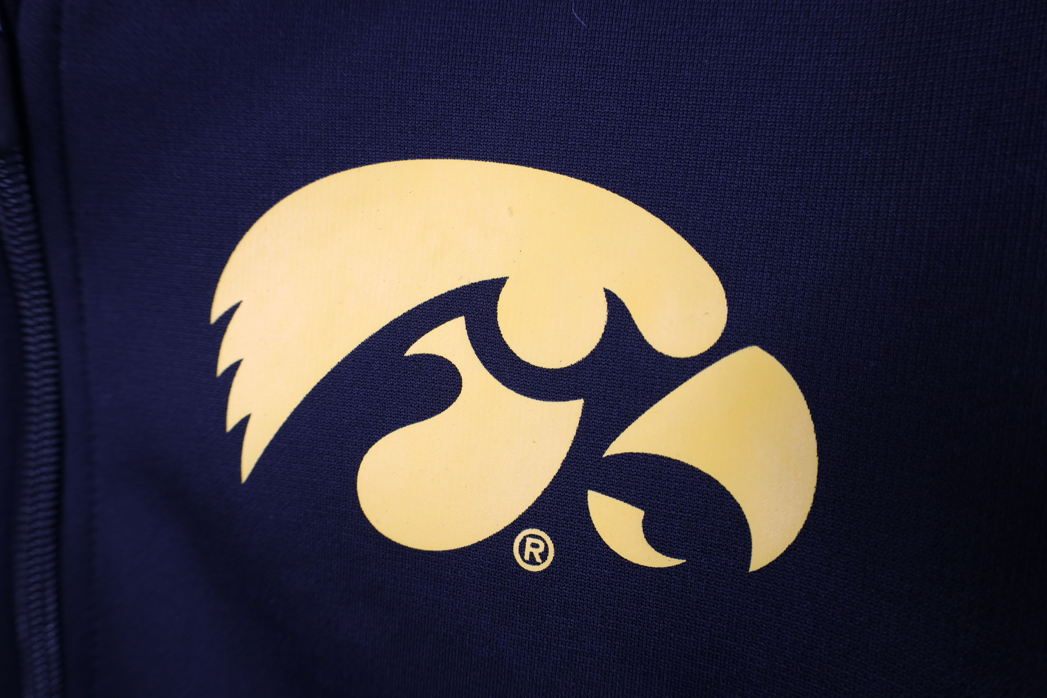 Nike Nike Therma Fit University of Iowa Full Zip Sweatshirt Size US S / EU 44-46 / 1 - 4 Thumbnail