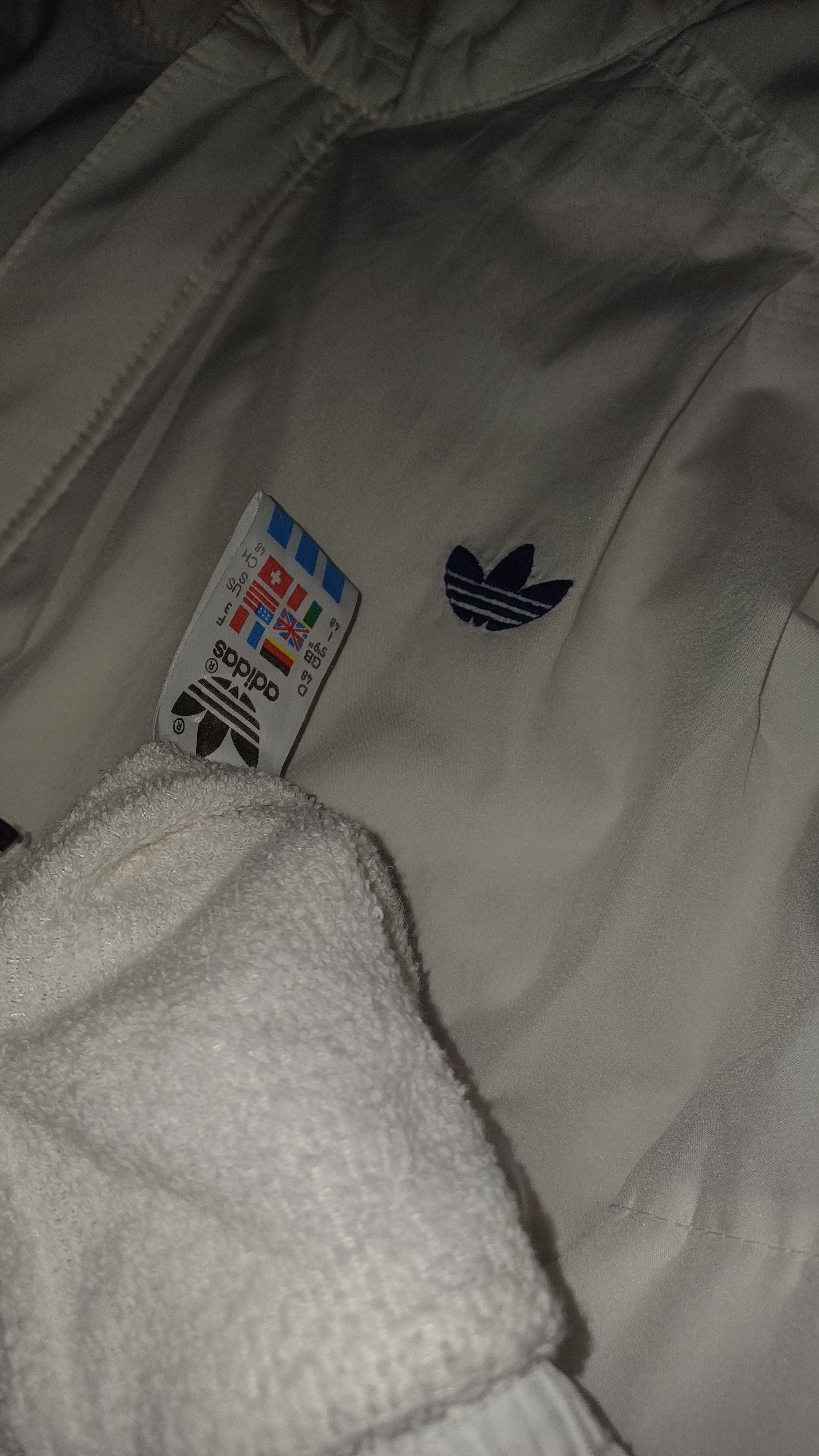 Adidas Adidas Windbreaker VTG Size US M / EU 48-50 / 2 - 3 Thumbnail