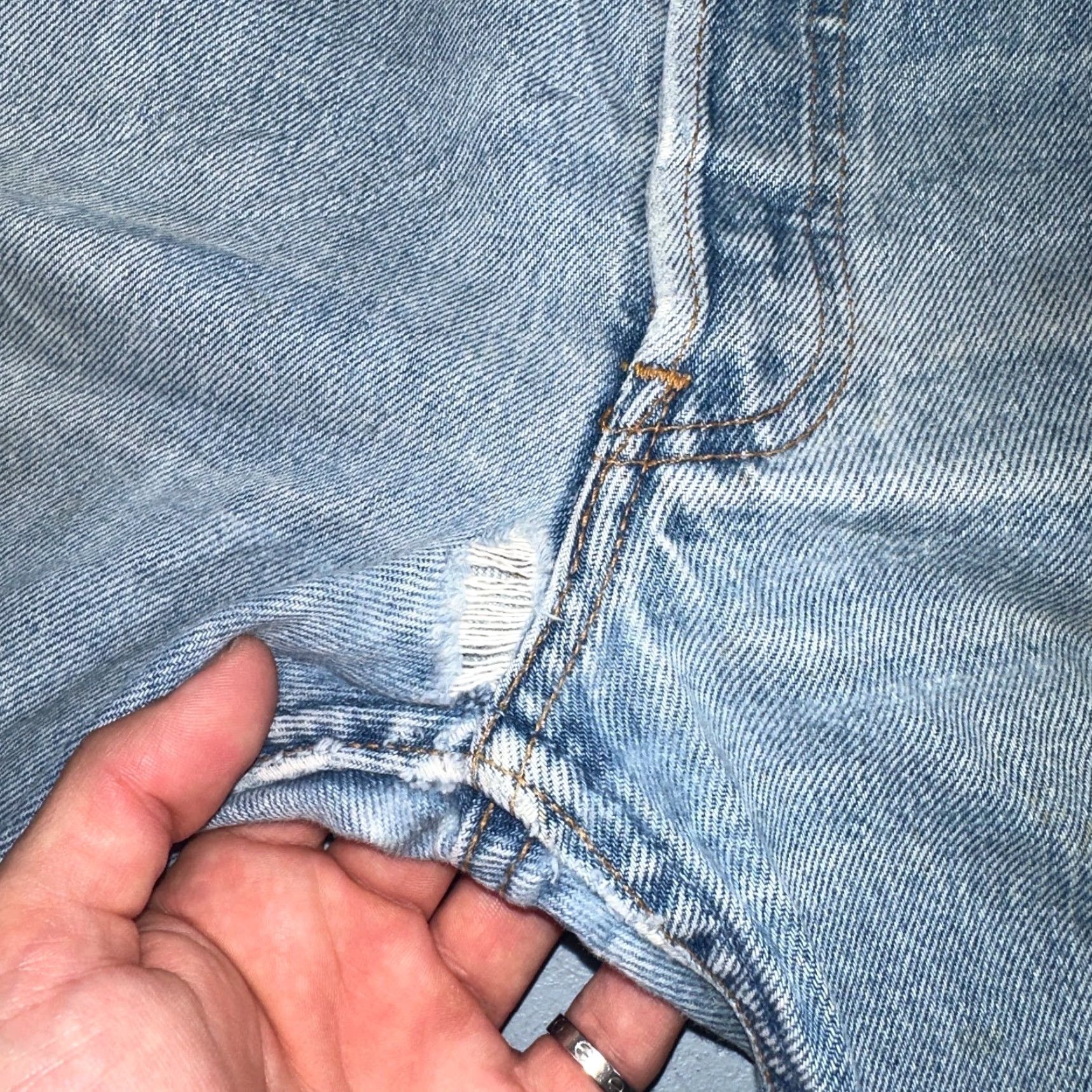 Levi's VINTAGE Levi's 501 Jeans Men 36x30 Blue Light Wash Straight 90s USA Classic 5-Pocket Denim Size US 36 / EU 52 - 7 Thumbnail