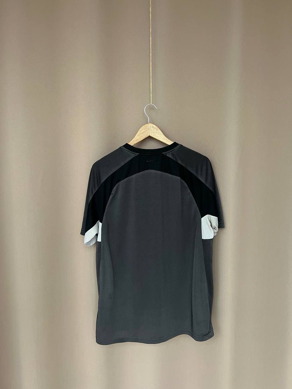 Nike Nike TN T-Shirt Mens Size L Gray Jersey Short Sleeve Air Size US L / EU 52-54 / 3 - 7 Thumbnail