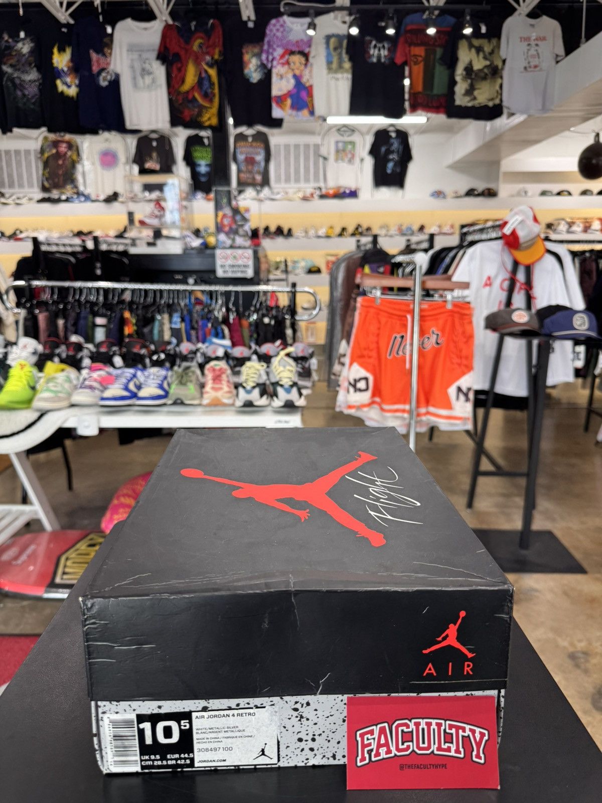 Jordan Brand Jordan 4 30th Anniversary Laser Size 10.5 (2015) Size US 10.5 / EU 43-44 - 12 Thumbnail