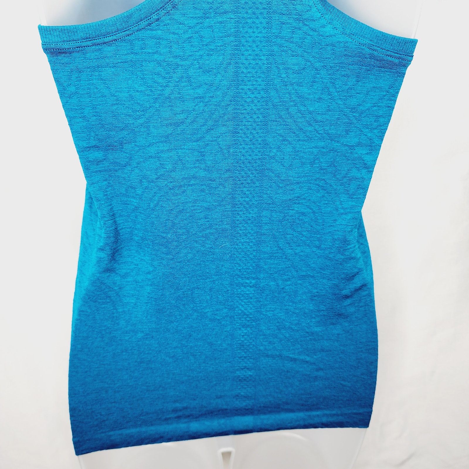 Lululemon Lululemon Swiftly Speed Racerback Mandala Teal tank Top Size S / US 4 / IT 40 - 6 Thumbnail