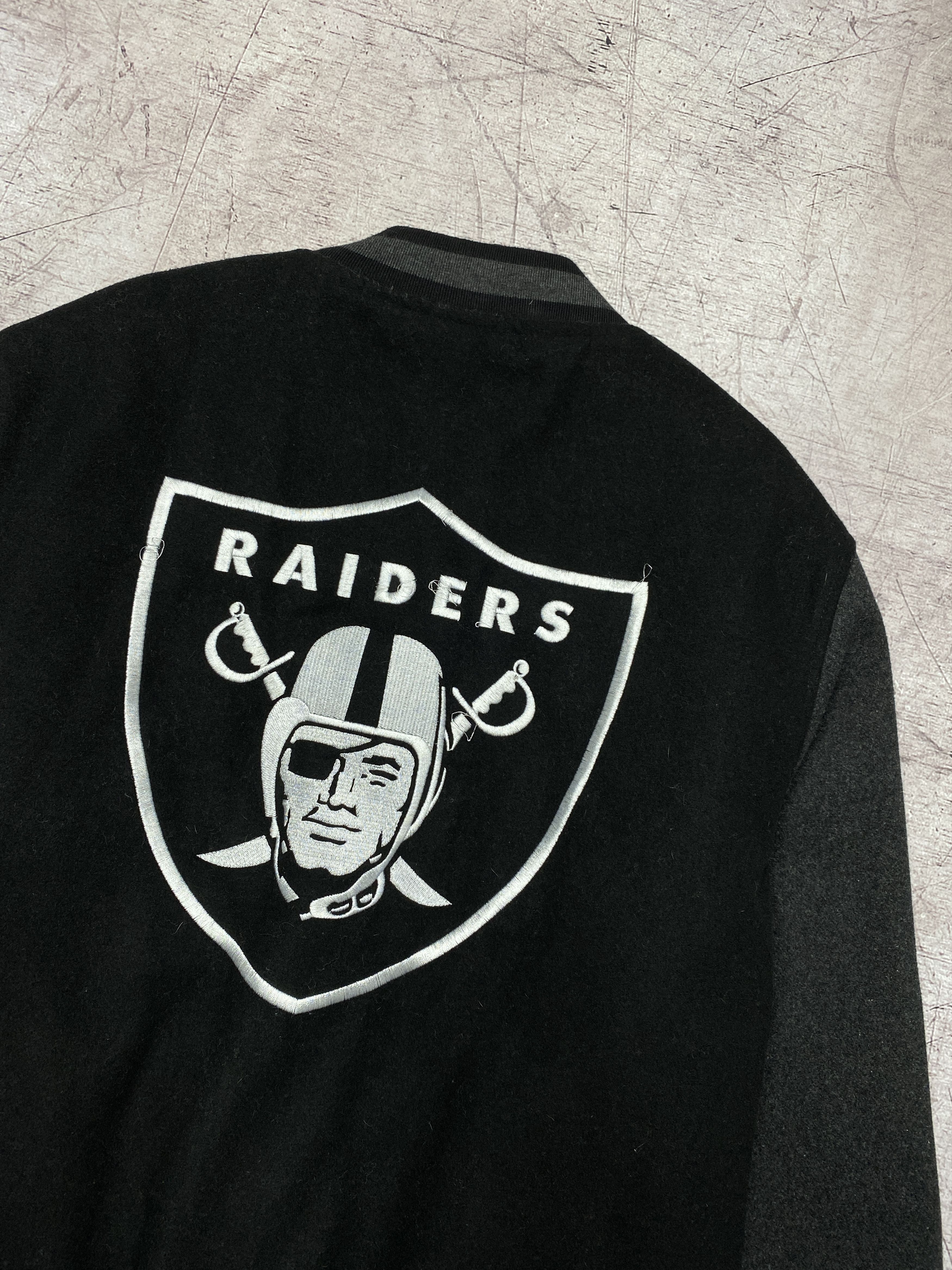 NFL NFL Oakland Raiders Mens Wool Bomber Varsity Jacket Size US XL / EU 56 / 4 - 2 Thumbnail