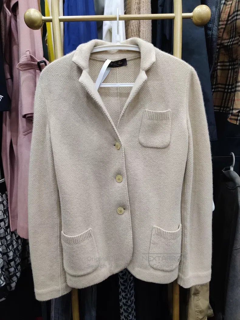 Loro Piana Loro Piana Autumn and winter cashmere knitted cardigan coa Size XS / US 0-2 / IT 36-38 - 1 Thumbnail