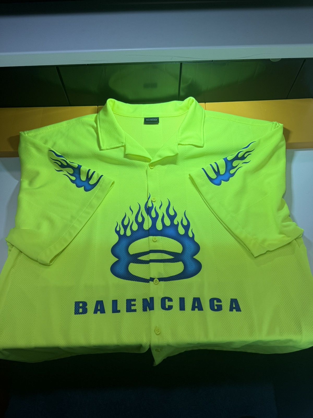 Balenciaga Balenciaga Fluo Yellow Striped Mesh Shirt Size XL Size US XL / EU 56 / 4 - 8 Thumbnail