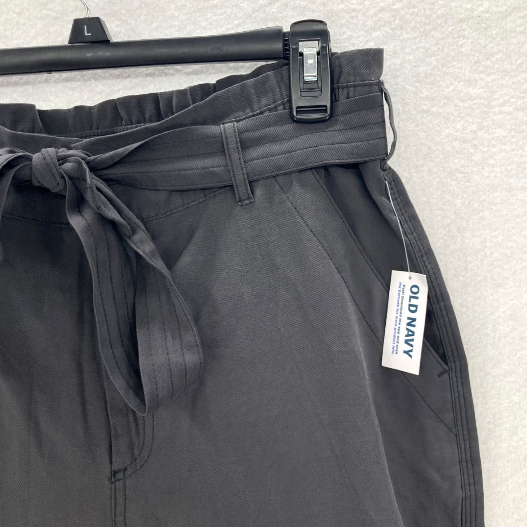 Old Navy Old Navy Womens M Tall Gray Flowy Dress Pants Belted Light Weight High Rise Belted Flat Front Pockets Stretch Comfort Casual Dress Pants Men? Size 32" / US 10 / IT 46 - 3 Thumbnail