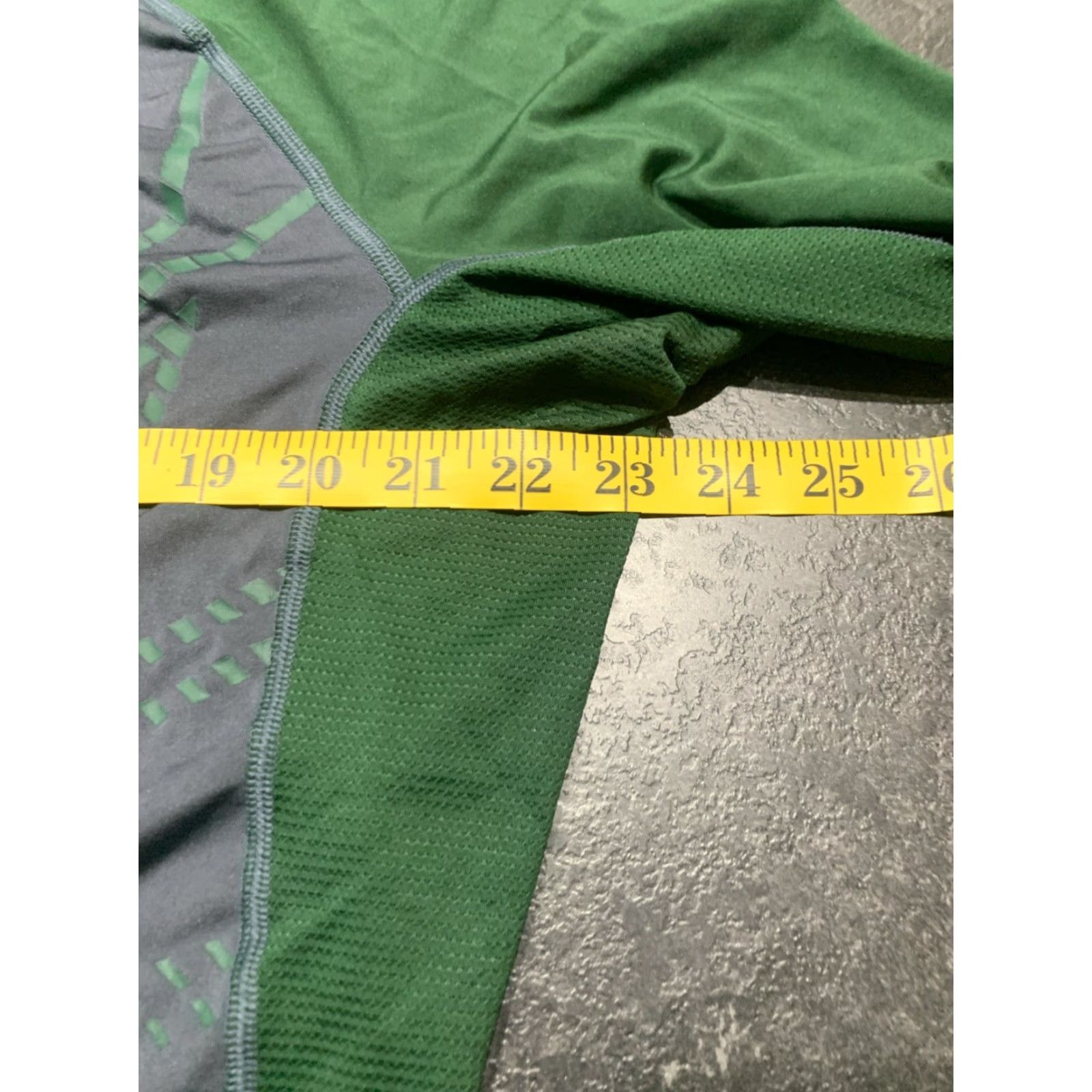 Under Armour Under Armour Baseball T-Shirt 3/4 Sleeve Large Green Gray Mens Size US L / EU 52-54 / 3 - 5 Thumbnail