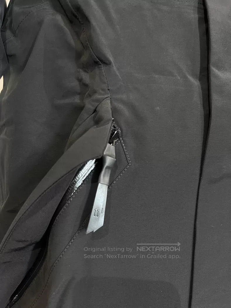 Boris Bidjan Saberi Boris Bidjan Saberi 11by bbs J2C taped logo print jacket| Size US M / EU 48-50 / 2 - 7 Thumbnail