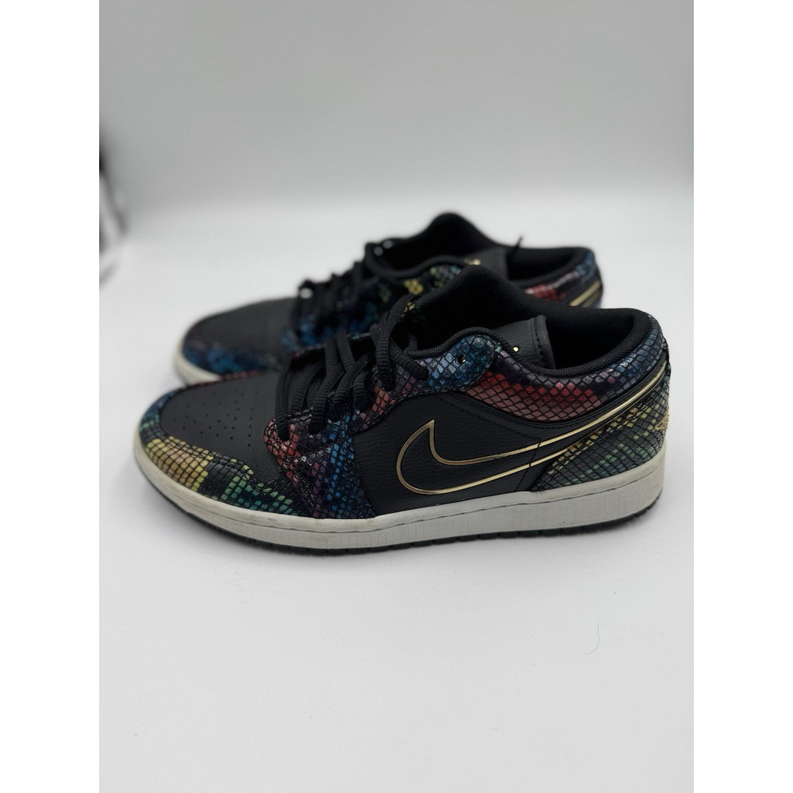 Jordan Brand Size 9 - Air Jordan 1 Low Multi Snakeskin W BS565 Size US 9 / IT 39 - 2 Thumbnail