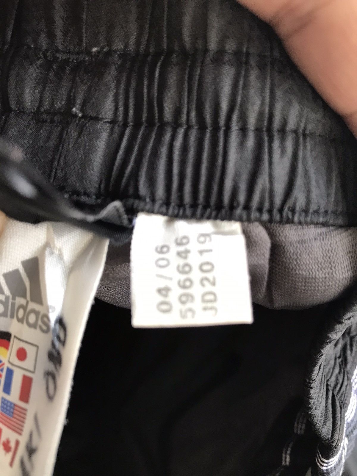 Adidas × Vintage Y2K Adidas Nylon Tapped Size US 31 - 7 Thumbnail