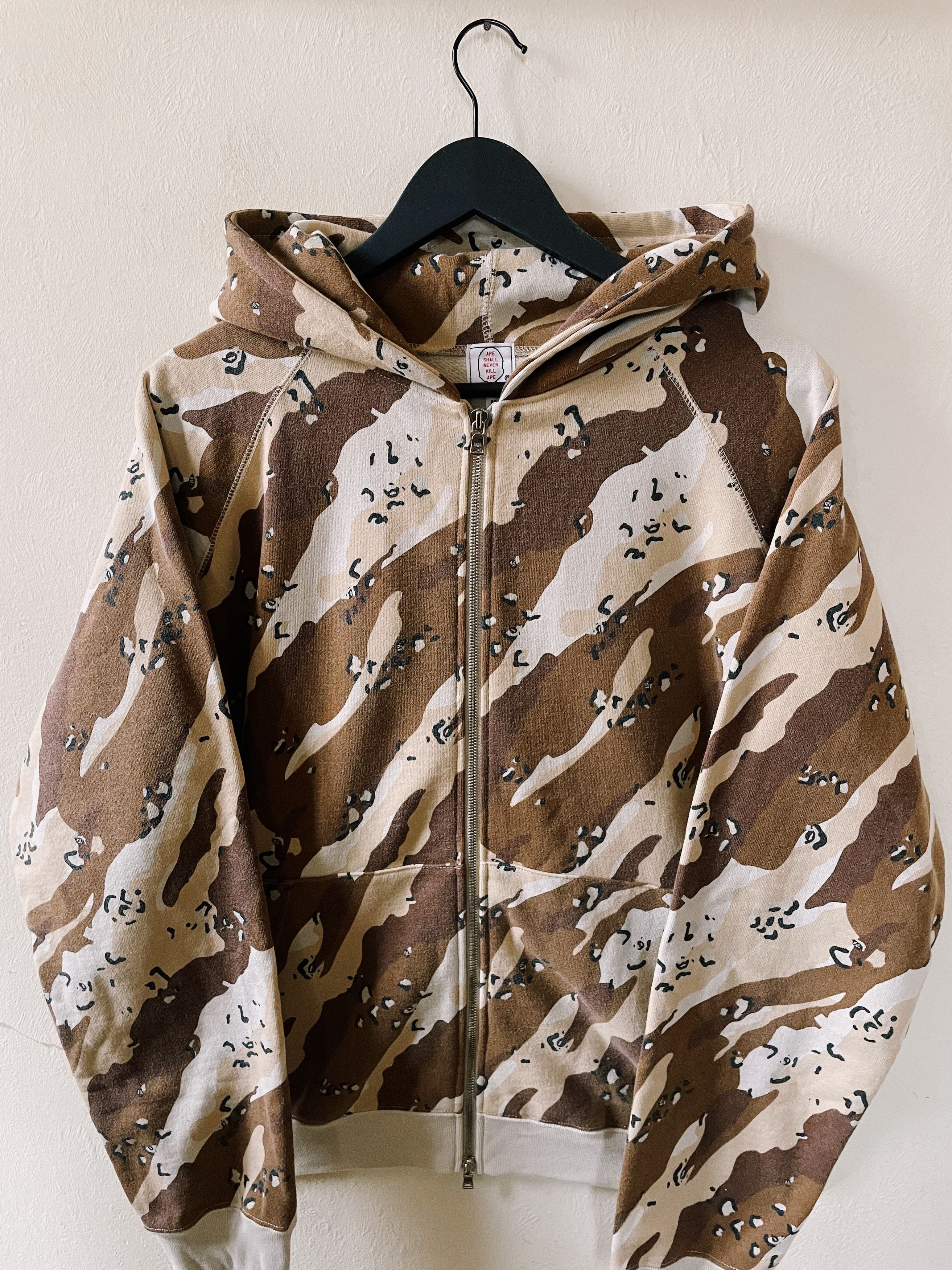 Bape Vintage Early Y2K Bape A Bathing Ape Desert Camo Zip Hoodie Size US M / EU 48-50 / 2 - 1 Thumbnail