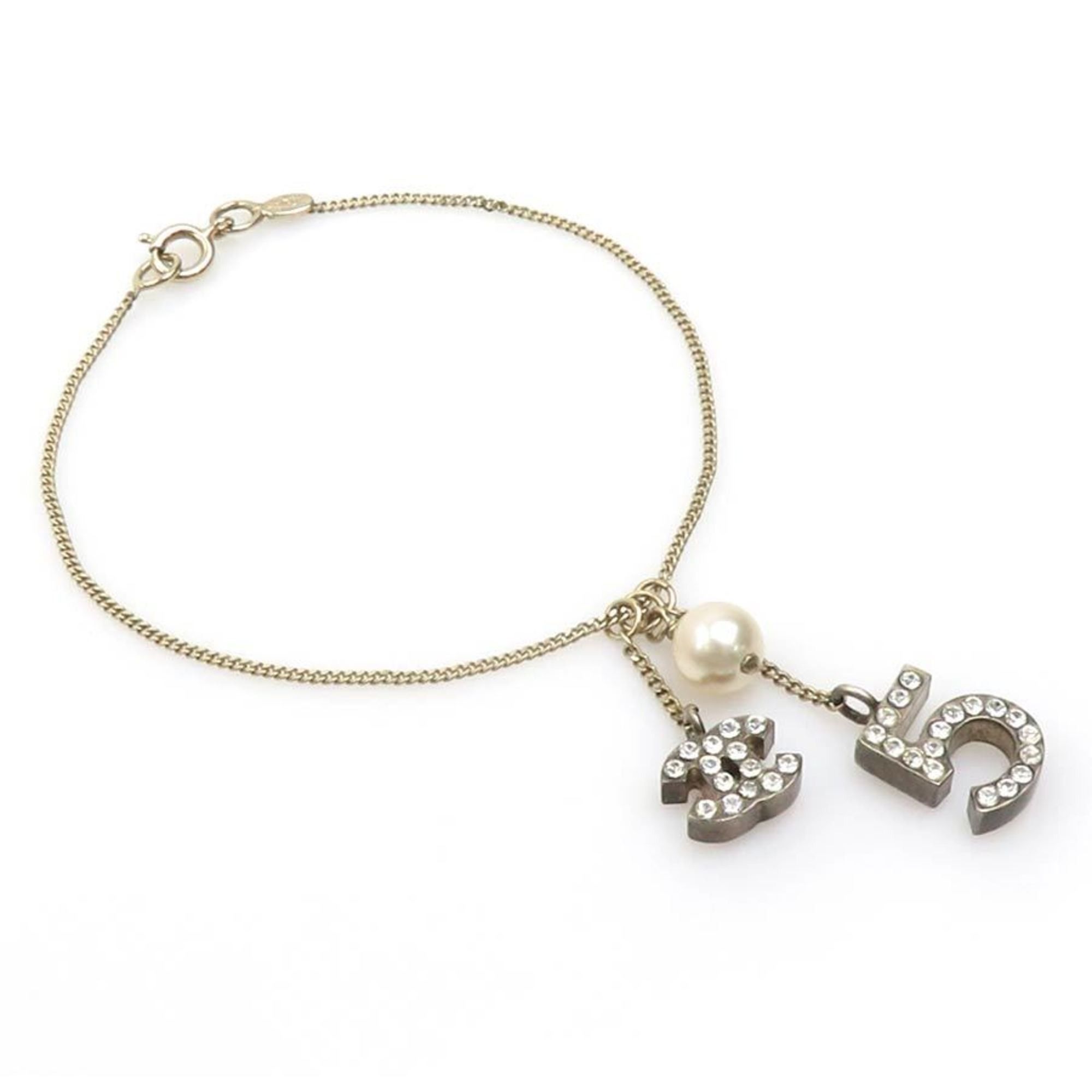 Chanel CHANEL Women's Metal Bracelet with Faux Pearls and Gold (r10894a) Size ONE SIZE - 1 Thumbnail