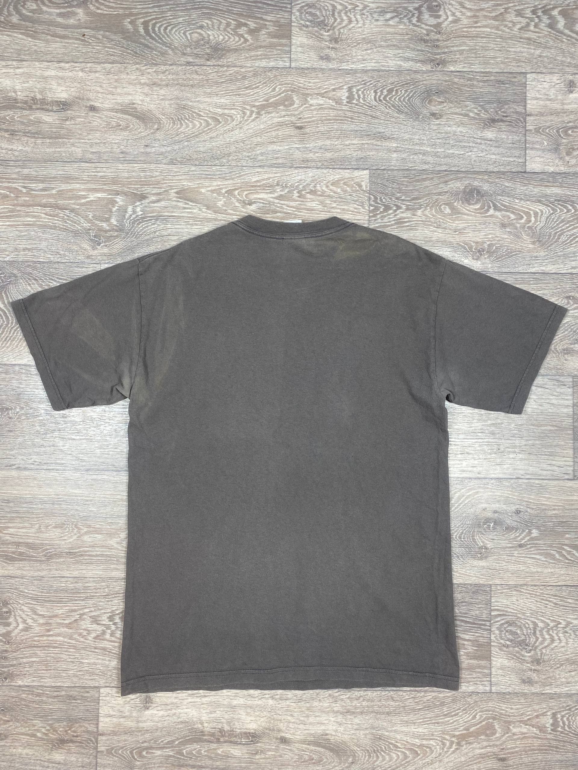 Band Tees Disturbed Vintage Band Tee 2002 Size US M / EU 48-50 / 2 - 2 Thumbnail