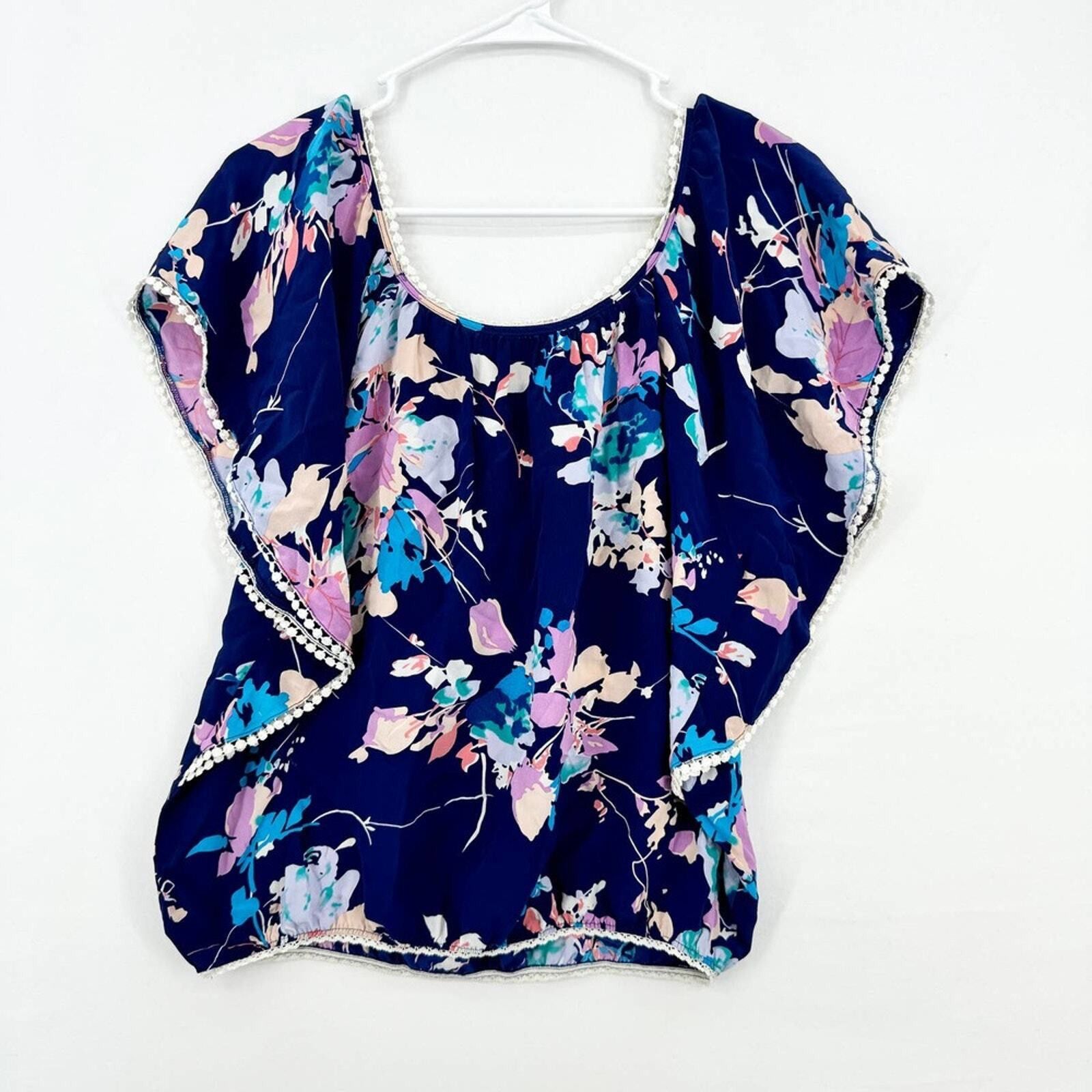 Other Yumi Kim Butterfly Sleeve Banded Hem Floral Blouse Sz Small Size S / US 4 / IT 40 - 4 Thumbnail