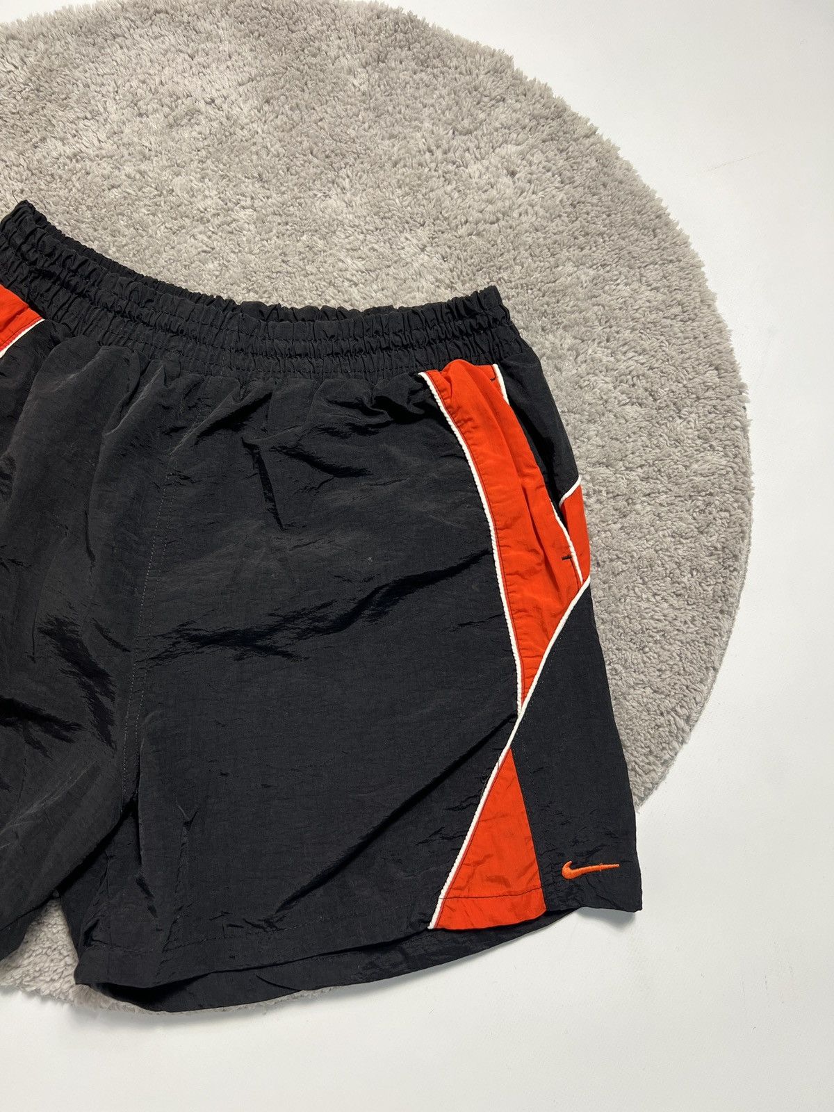 Nike × Vintage Vintage Nike Shorts Streetwear Swoosh y2k Size US 36 / EU 52 - 2 Thumbnail