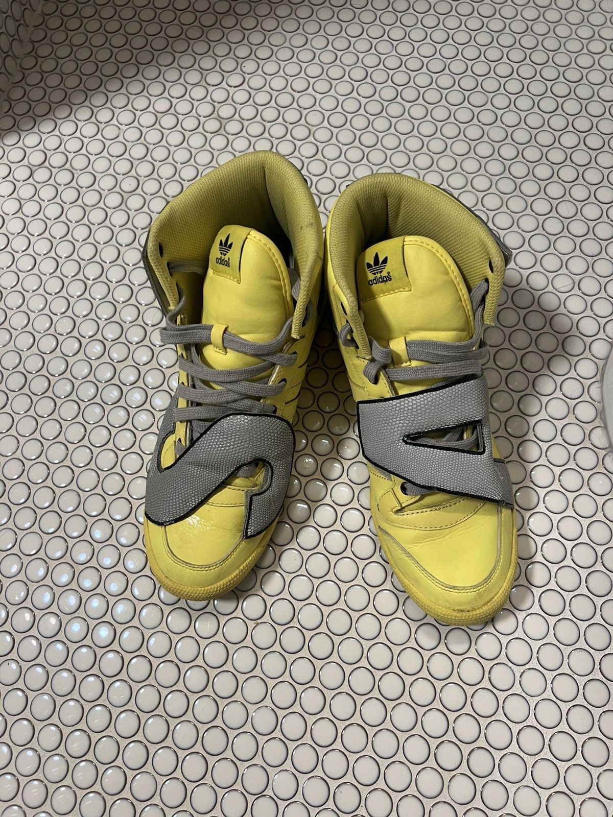 Adidas × Jeremy Scott Yellow Jeremy Scott Hi Top Sneakers Size US 9.5 / EU 42-43 - 4 Thumbnail