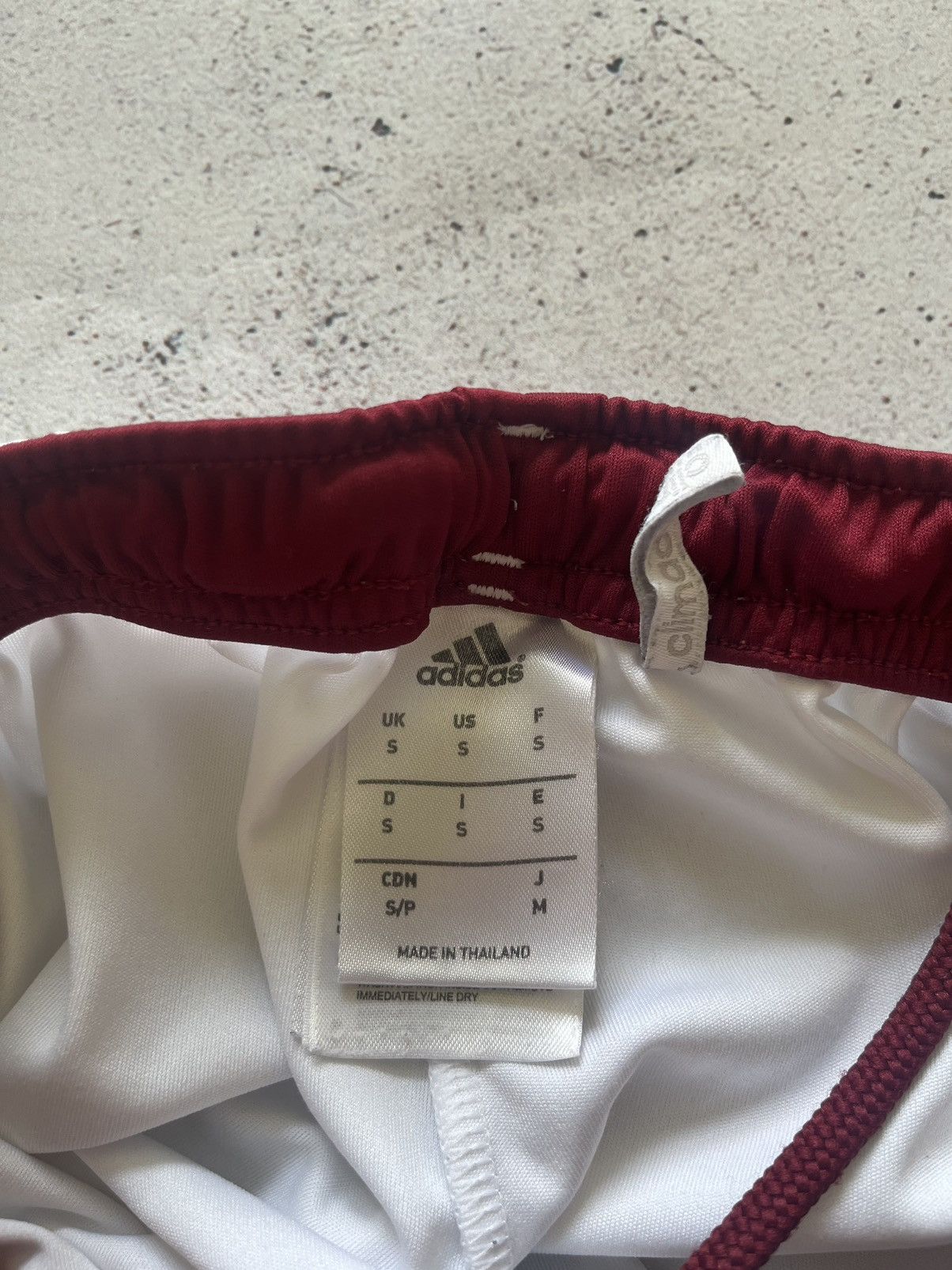 Adidas ADIDAS FC BAYERN MUNCHEN 2014/2015 FOOTBALL SHORT,SOCCER,S Size US 30 / EU 46 - 7 Thumbnail