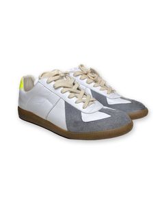 Louis Vuitton Trainer Maxi Sneakers - LS17