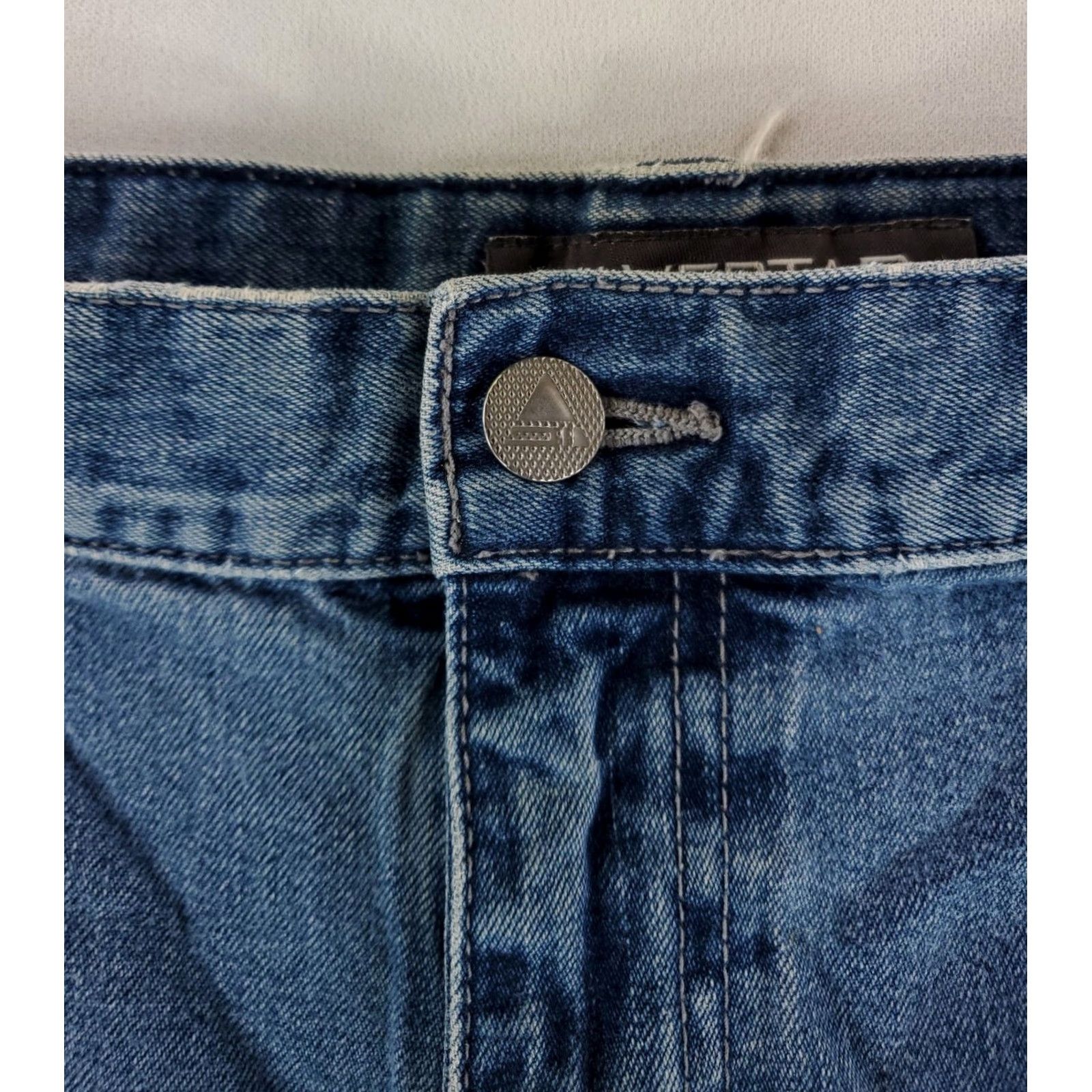 Levi's VINTAGE Levi's Silvertab Shorts VTG Y2K Carpenter Blue Mens 38 (38 Actual) Size US 38 / EU 54 - 7 Thumbnail