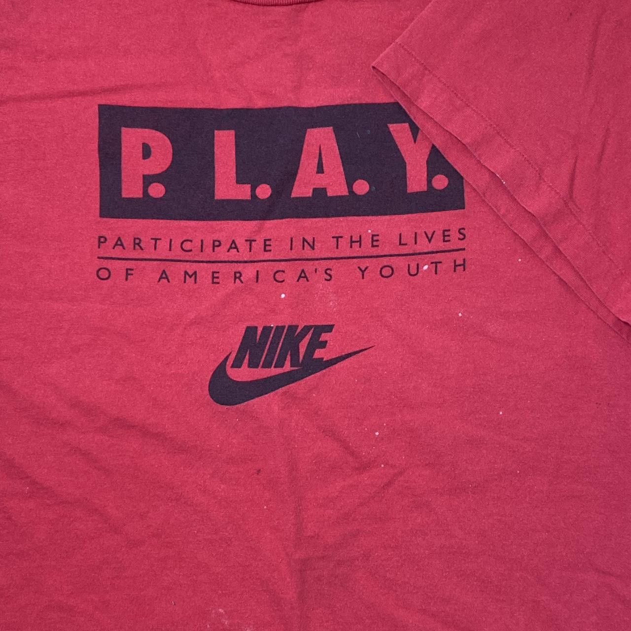Nike Vintage Nike P.L.A.Y. Red Tee Size 2XL Size US XXL / EU 58 / 5 - 3 Thumbnail