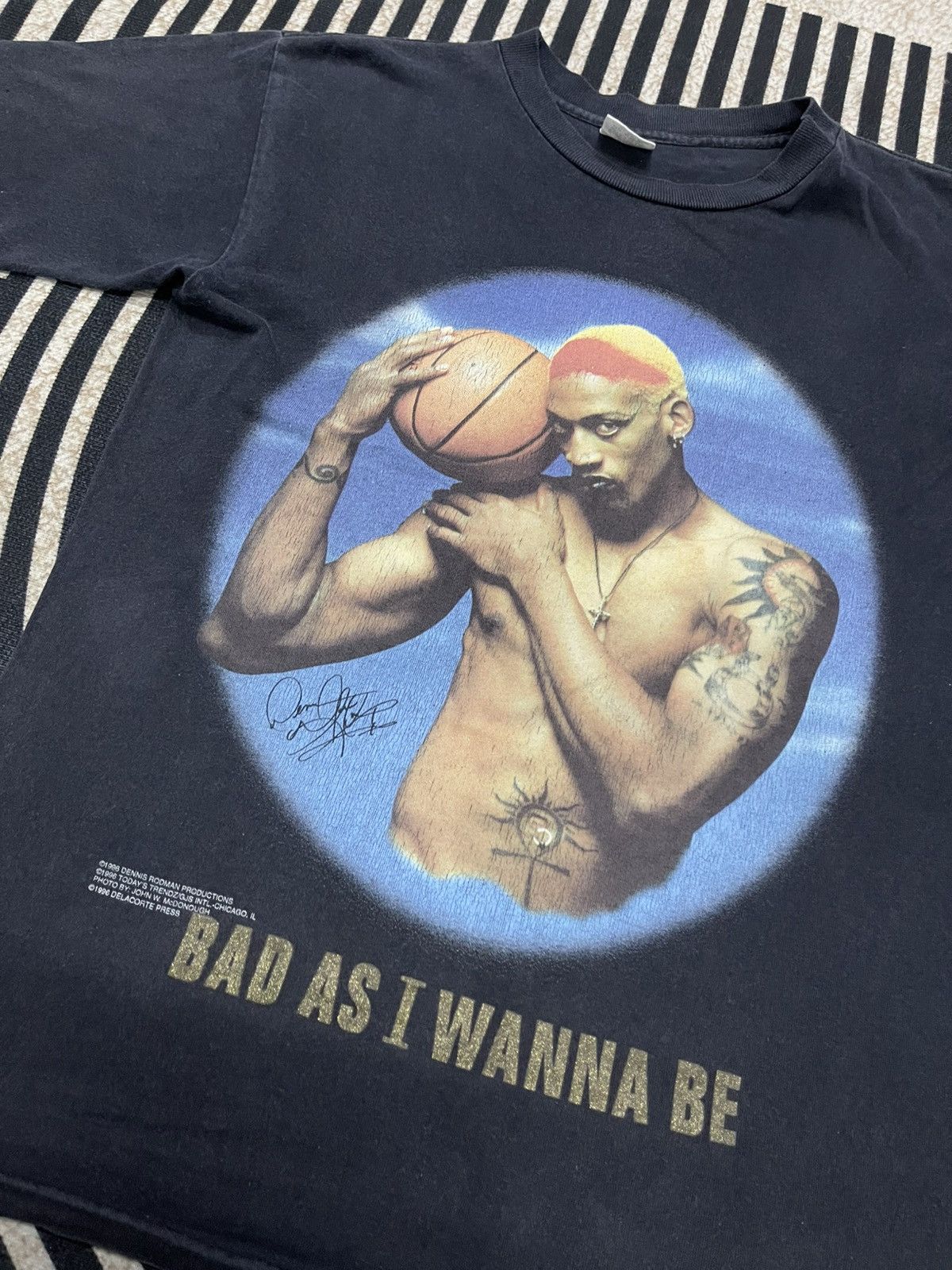 NBA VINTAGE 1996 DENNIS RODMAN BIG PRINT TSHIRT Size US M / EU 48-50 / 2 - 5 Thumbnail