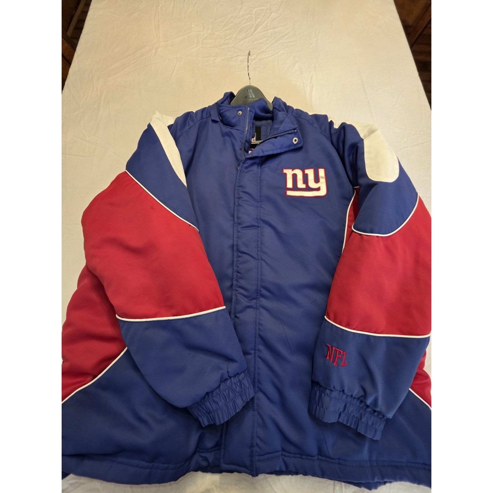 NFL New York Giants Men's Size Xl Puffer NFL Jacket Size 40 - 1 Thumbnail
