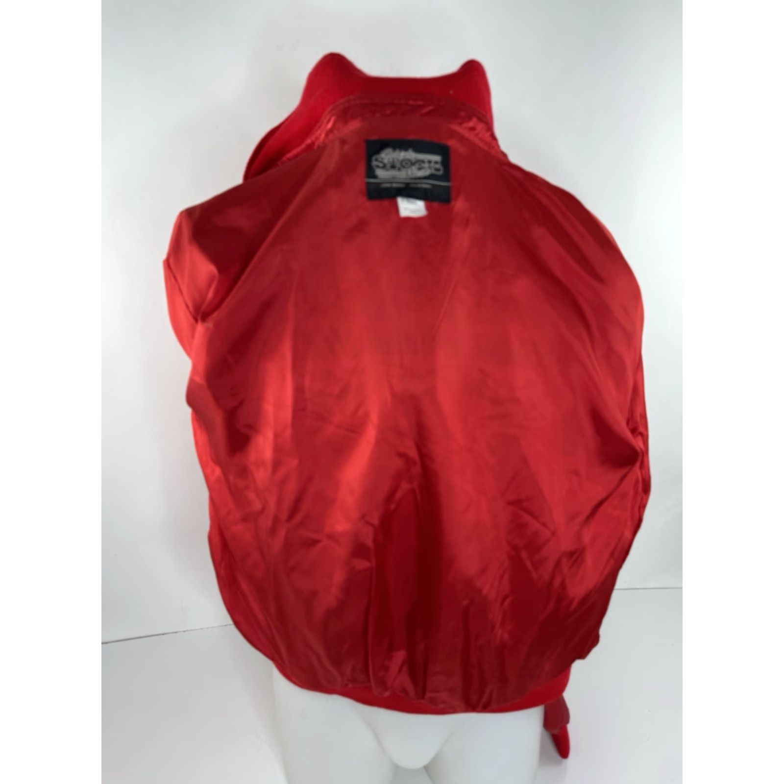 Vintage GOLD COAST CASINO Las Vegas Embroidered Satin L Jacket - Red, Men, Jacket, XS? No, L — Vintage? Not specified Size US L / EU 52-54 / 3 - 4 Thumbnail