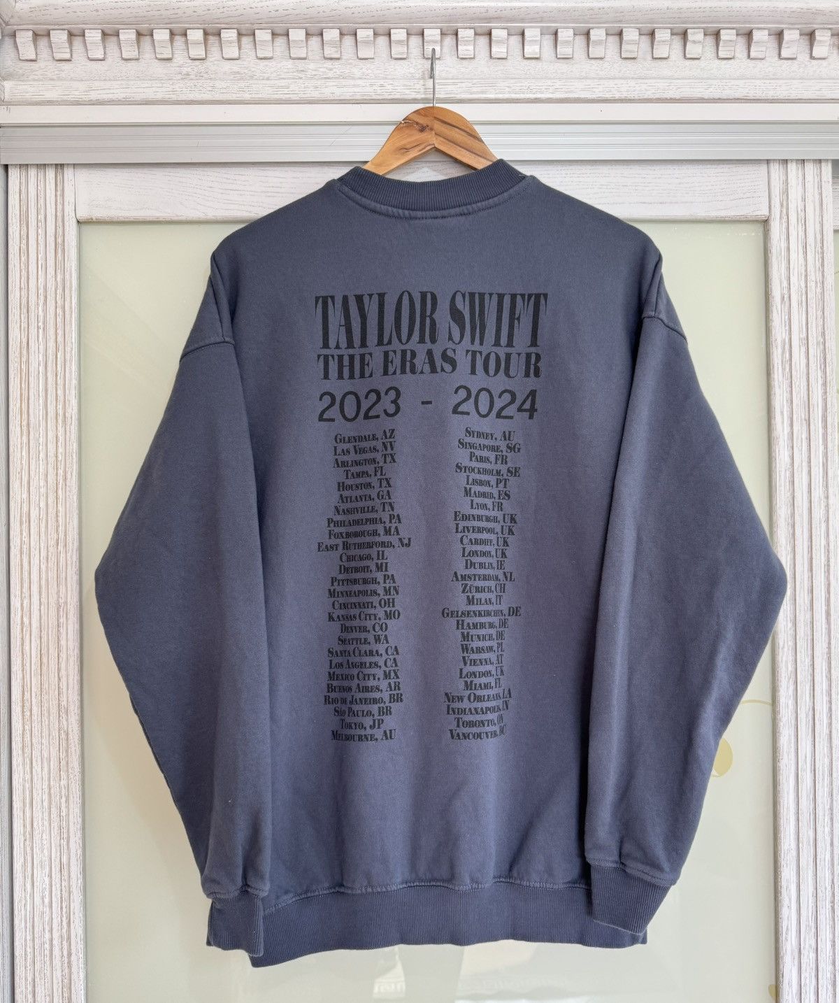Band Tees 2024 Limited Edition Taylor Swift The Eras Tour Crewneck Size US S / EU 44-46 / 1 - 1 Thumbnail