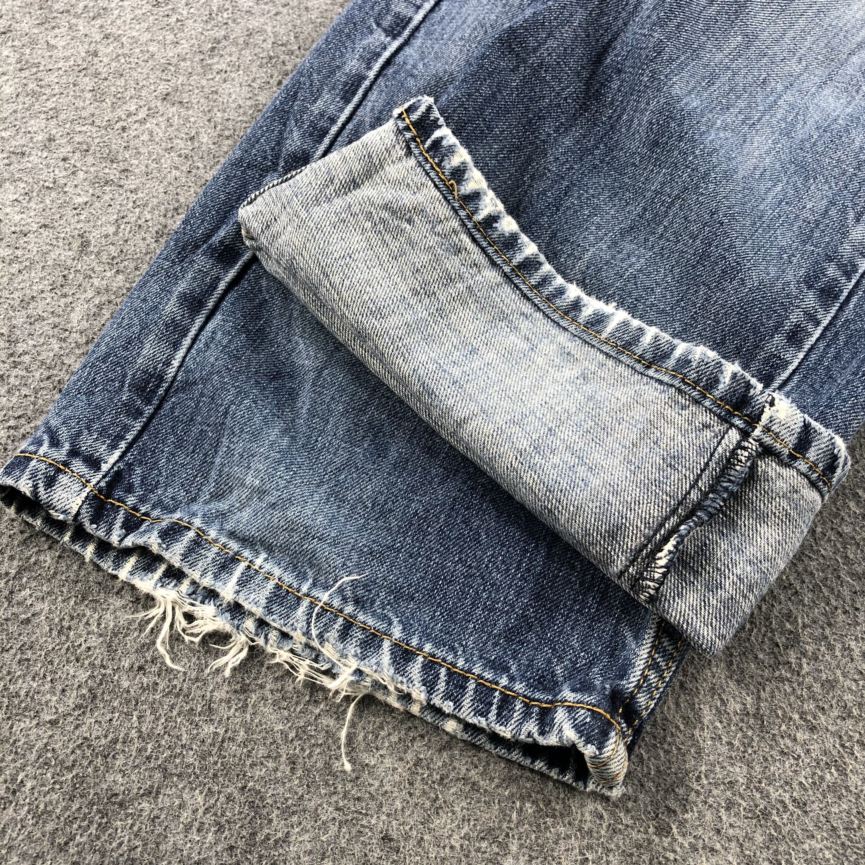 Levi's × Vintage Vintage Blue Wash Levis 559 Jeans-JM1957 Size US 35 - 7 Thumbnail