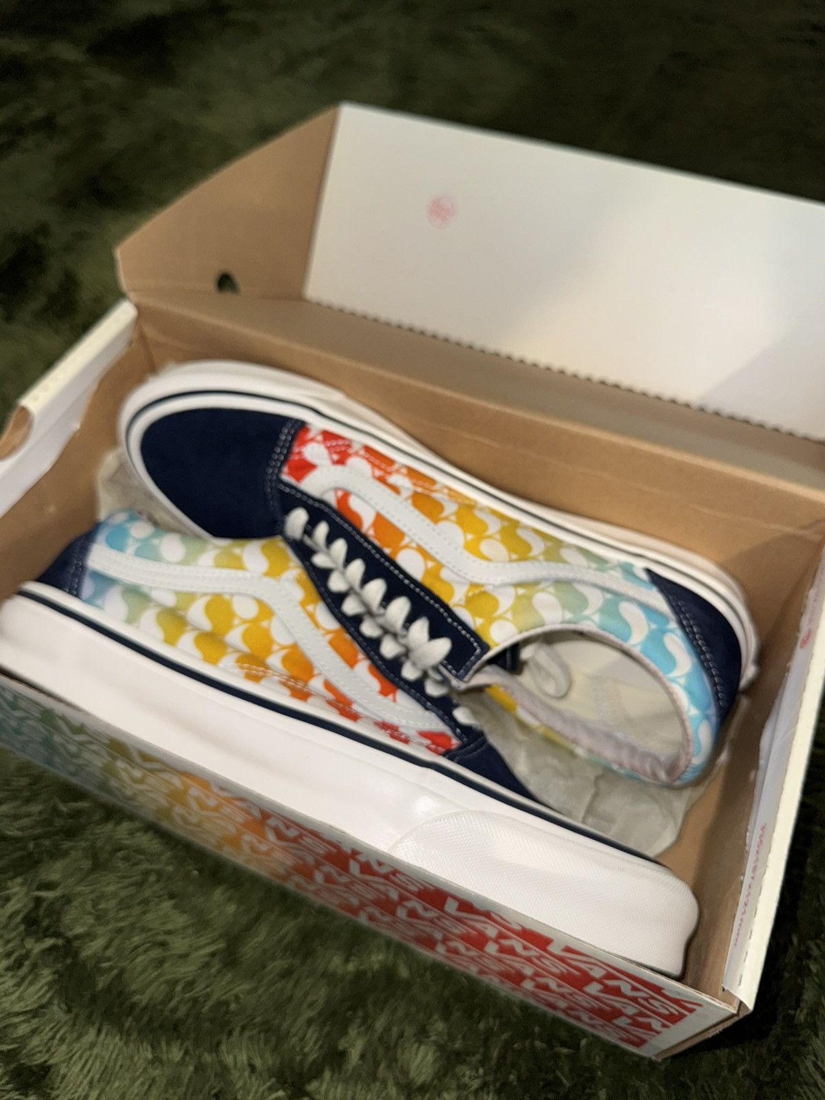 Vans [US11] Vans Vault x Free&easy Old Skool LX Navy Rainbow Size US 11 / EU 44 - 8 Thumbnail