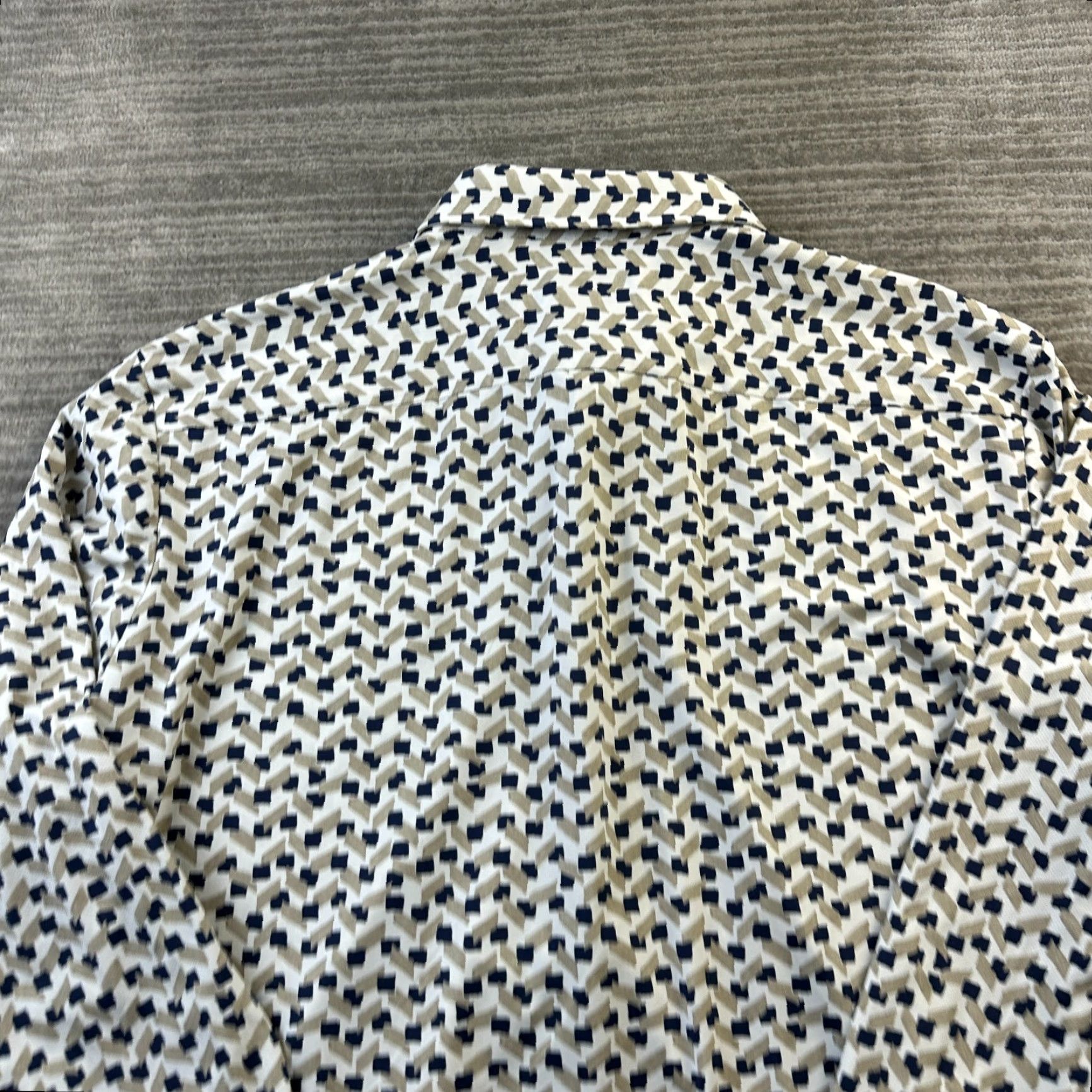 Hugo Boss HUGO BOSS Shirt Mens 2XL Button-Up Slim Fit Geometric Pattern Gray Long Sleeve Collared Casual Vintage: No Size US XXL / EU 58 / 5 - 5 Thumbnail