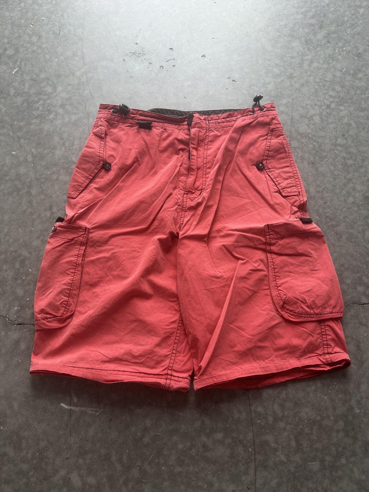Vintage Vintage Y2K Plugg Nylon Cargo Shorts Size US 29 - 1 Thumbnail