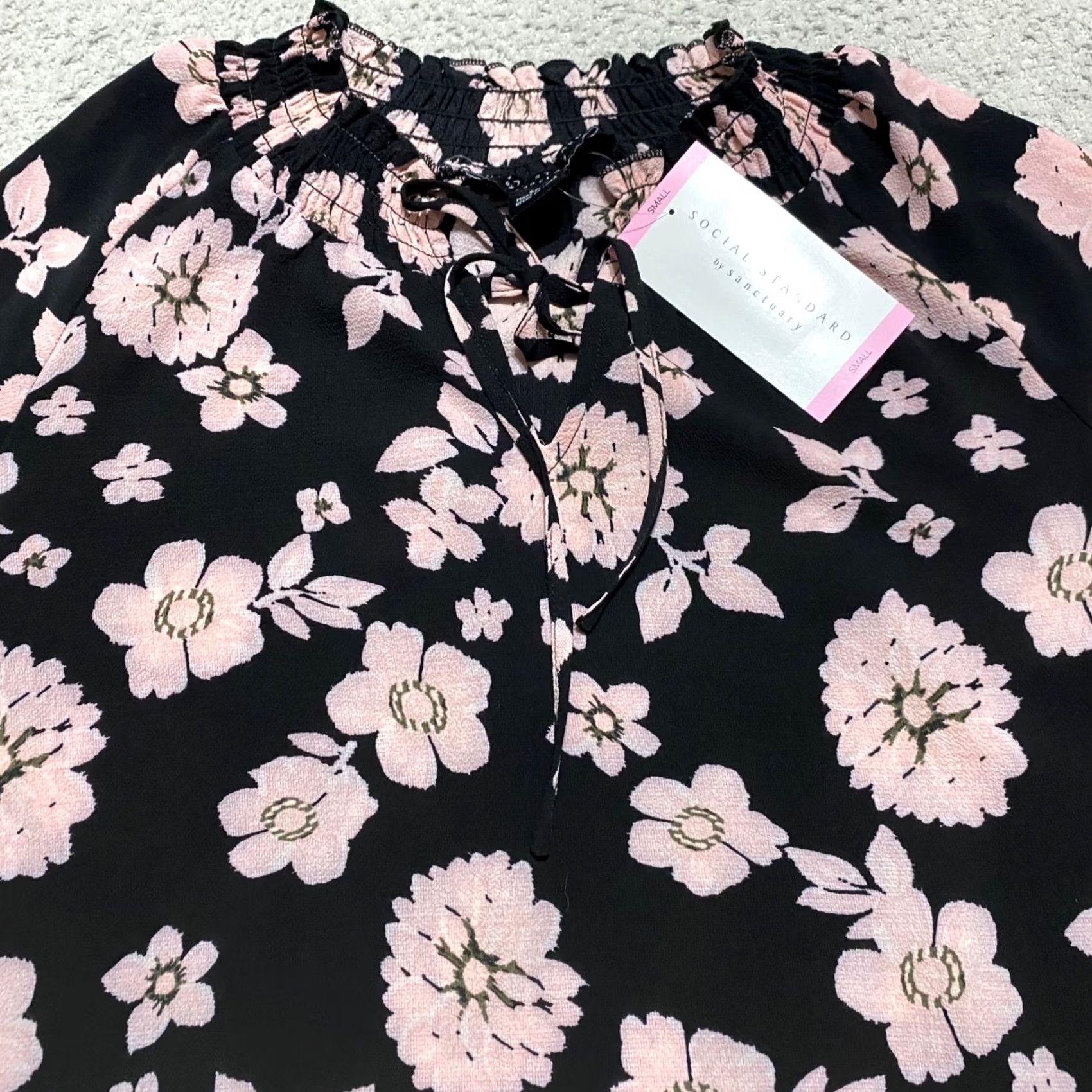 Sanctuary Social Standard by Sanctuary Shirt Womens Small Black Floral Peasant NWT Size S / US 4 / IT 40 - 6 Thumbnail
