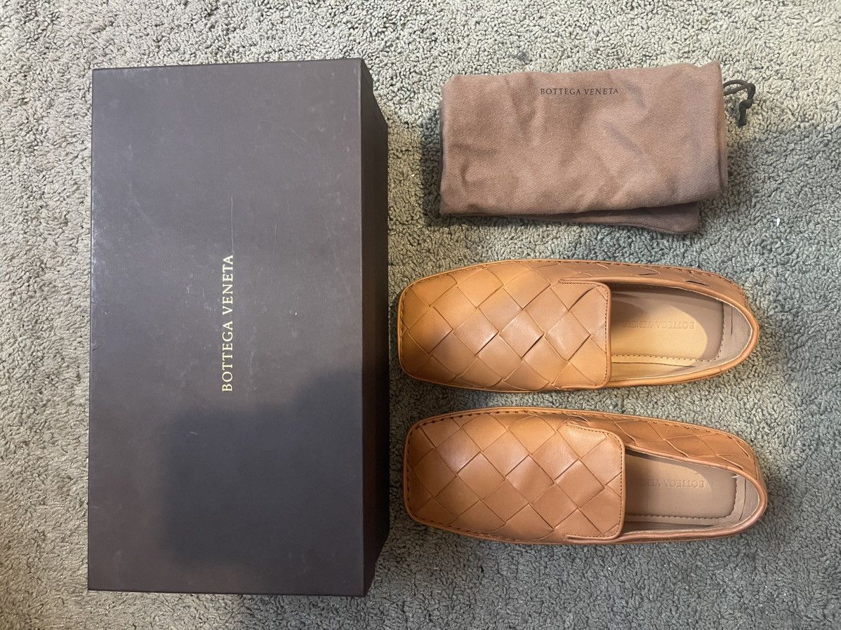 Bottega veneta driving loafer douglas brown caramel color