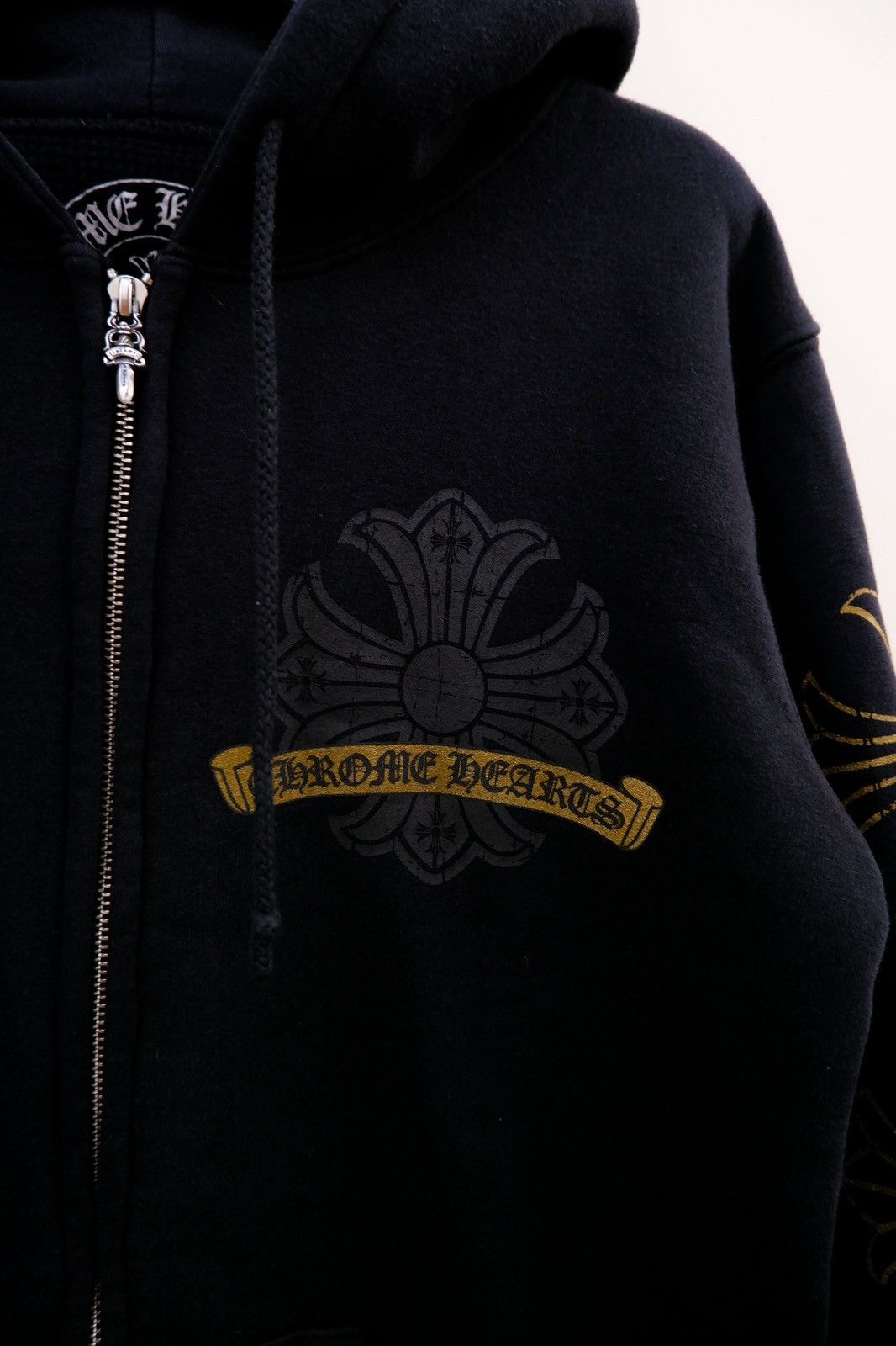 Chrome Hearts Vintage Chrome Hearts Gold Horseshoe Hoodie Zip Size US S / EU 44-46 / 1 - 11 Thumbnail