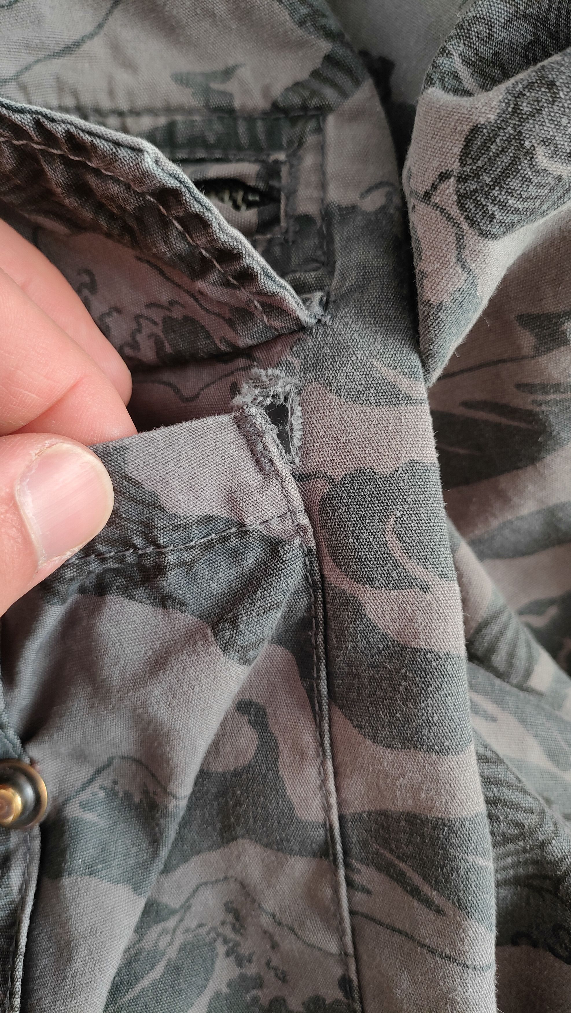 Maharishi 2000s Quiksilver x Maharishi 'Wave DPM' cargo shorts Size US 30 / EU 46 - 20 Thumbnail