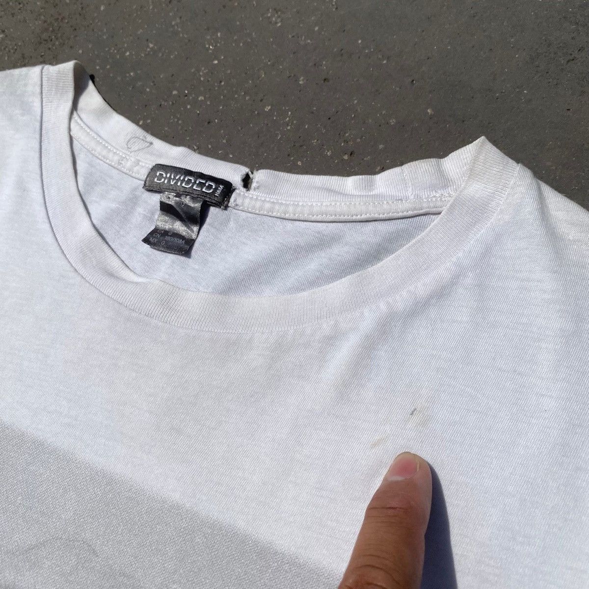 Divided RARE ‼️ Kurt Cobain Size US M / EU 48-50 / 2 - 4 Thumbnail