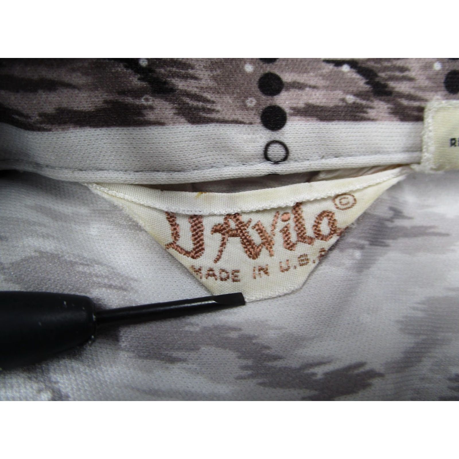 Vintage VINTAGE D'Avila Shirt Mens L Brown Abstract Geometric Button Front USA Shirt Mens Large Brown Size US L / EU 52-54 / 3 - 3 Thumbnail
