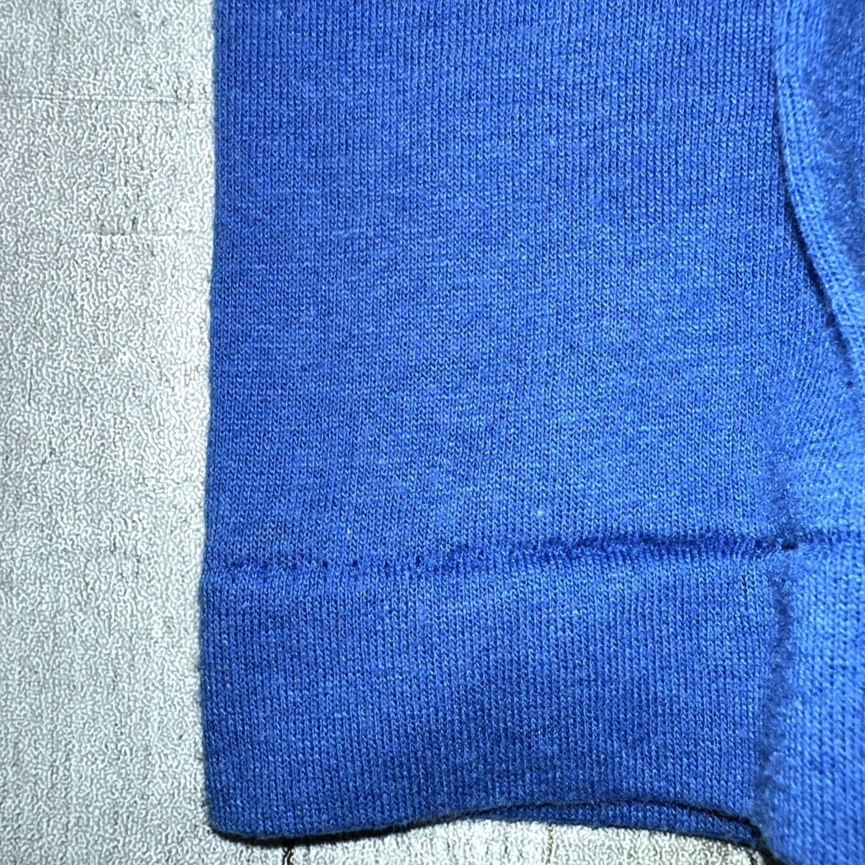 Vintage VINTAGE Screen Stars Men’s T-Shirt Cubs 1988 Blue M Silk Shirts Cubs Fans Mens Size US M / EU 48-50 / 2 - 6 Thumbnail