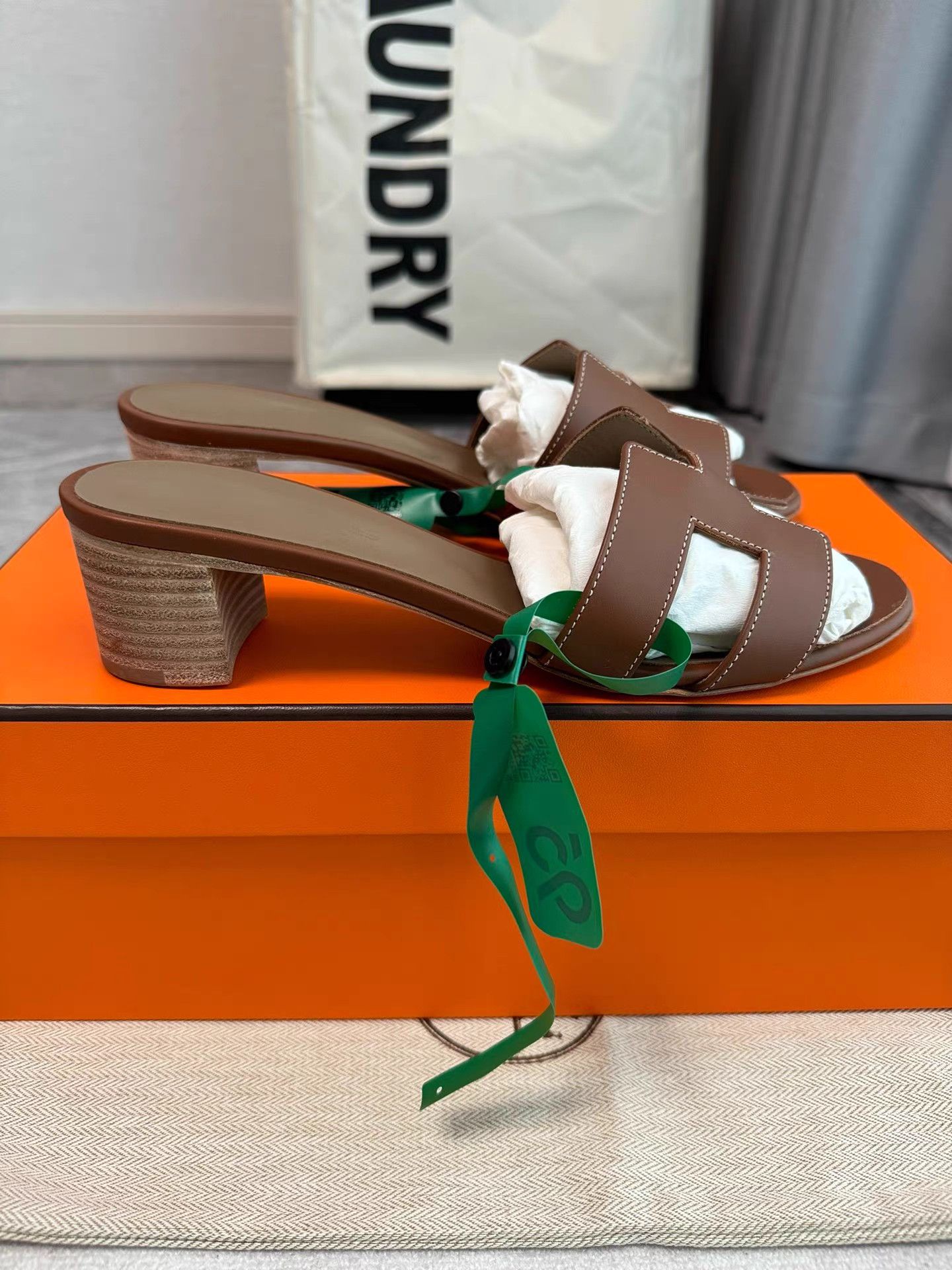 Hermes Hermès Oasis Low-Heel Sandals K6 Size US 9.5 / IT 39.5 - 3 Thumbnail