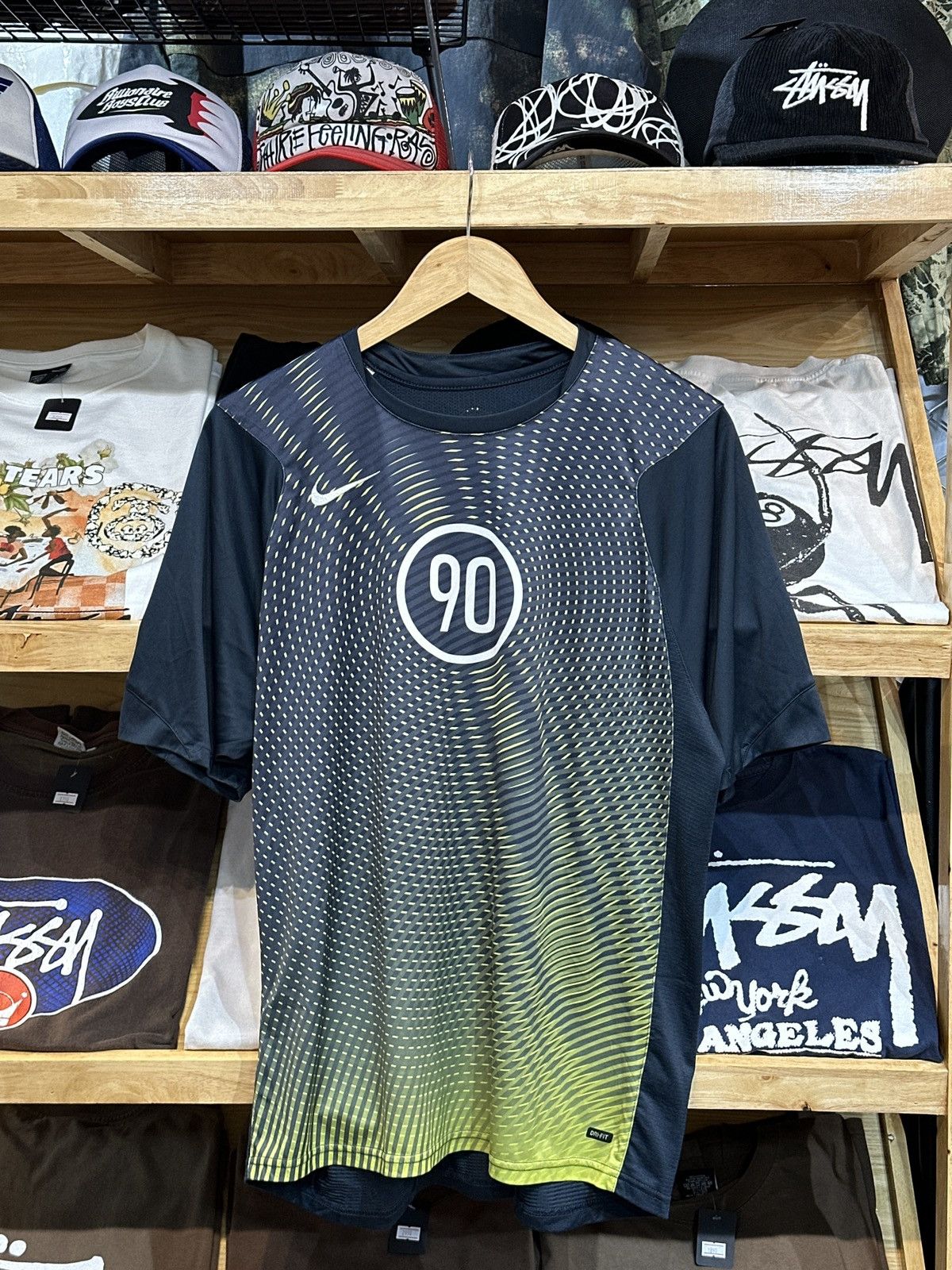 Nike Vintage Nike Total 90 00‘s Training Jersey Size US L / EU 52-54 / 3 - 1 Thumbnail