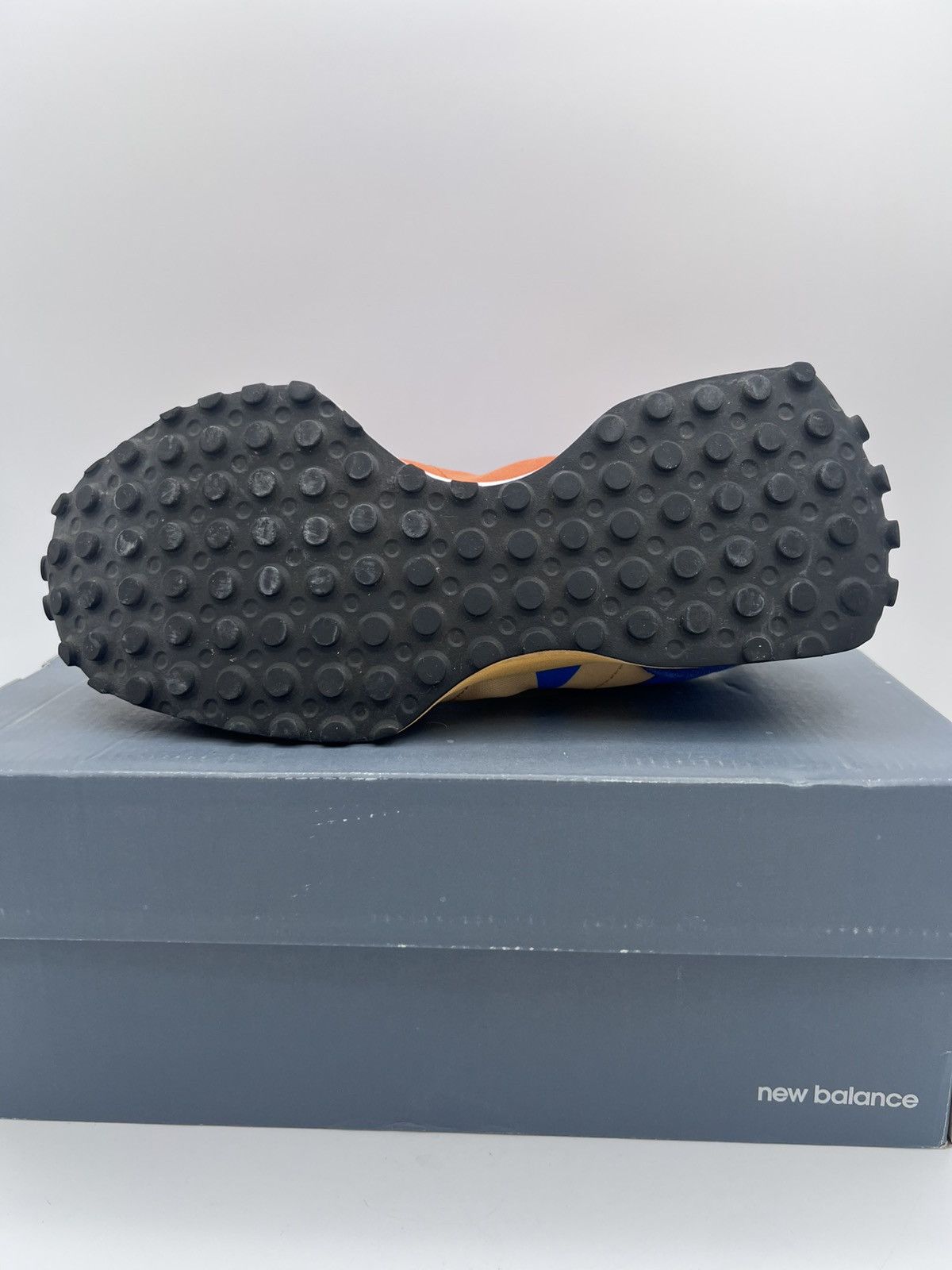 New Balance New Balance 327 Blue Orange Men’s Size 9.5 MS327LAA Size US 9.5 / EU 42-43 - 7 Thumbnail