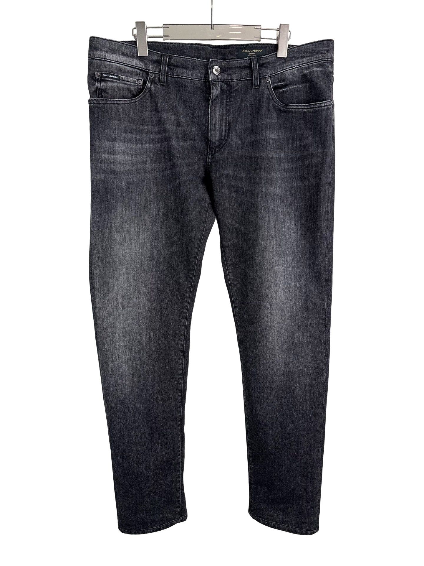 Dolce & Gabbana Dolce & Gabbana Metal Logo Skinny Jeans 56 Size US 40 / EU 56 - 1 Thumbnail