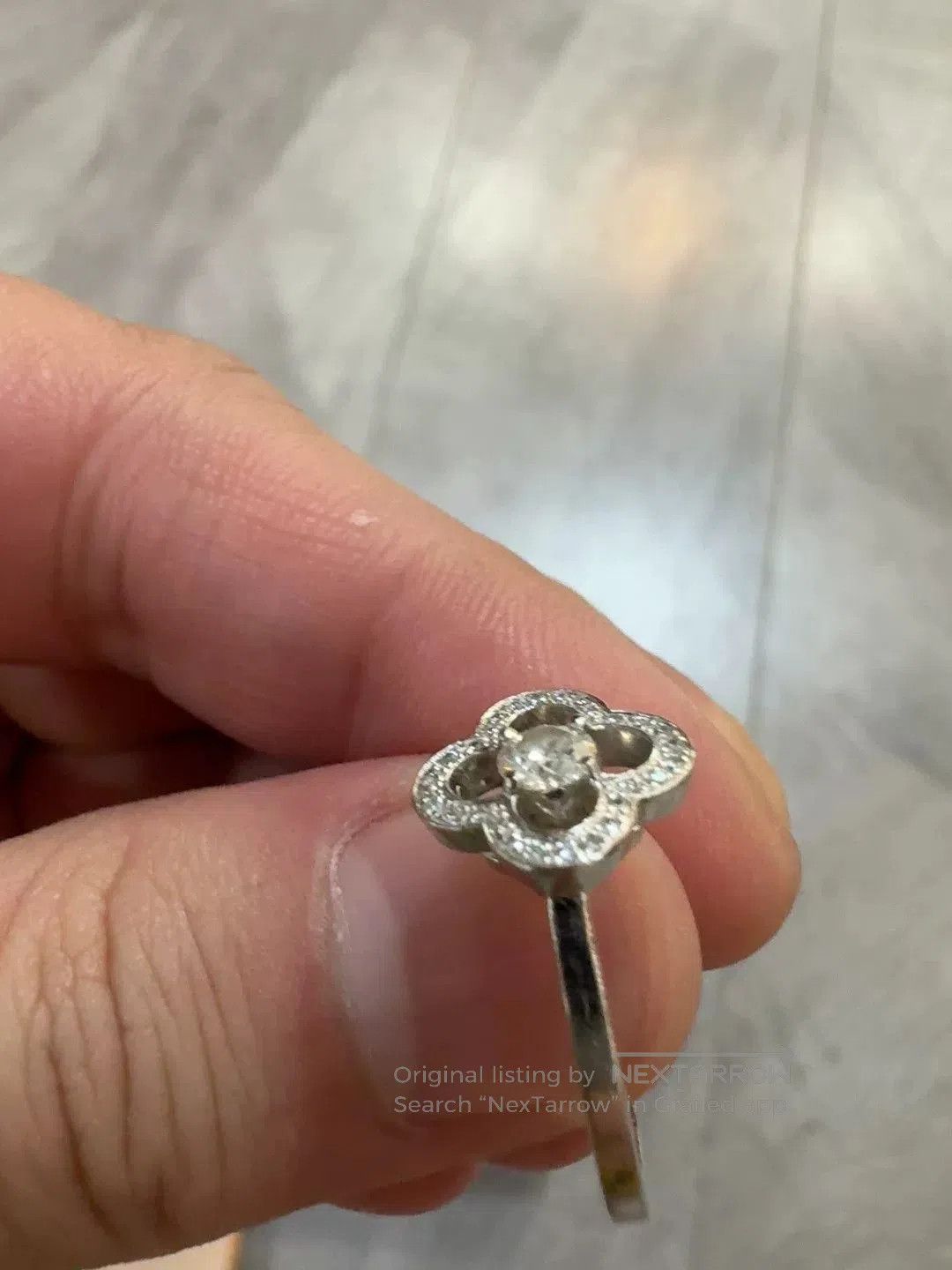 Louis Vuitton Louis Vuitton Clover Flower Diamond Ring. Size ONE SIZE - 6 Thumbnail