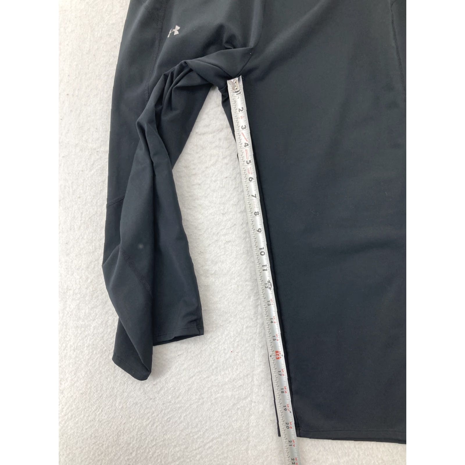 Under Armour Under Armour Pants Women’s Medium Black Wide-Leg Cropped Capri - Activewear, 29in Inseam, Breathable Comfort, Regular Fit Size 32" / US 10 / IT 46 - 5 Thumbnail