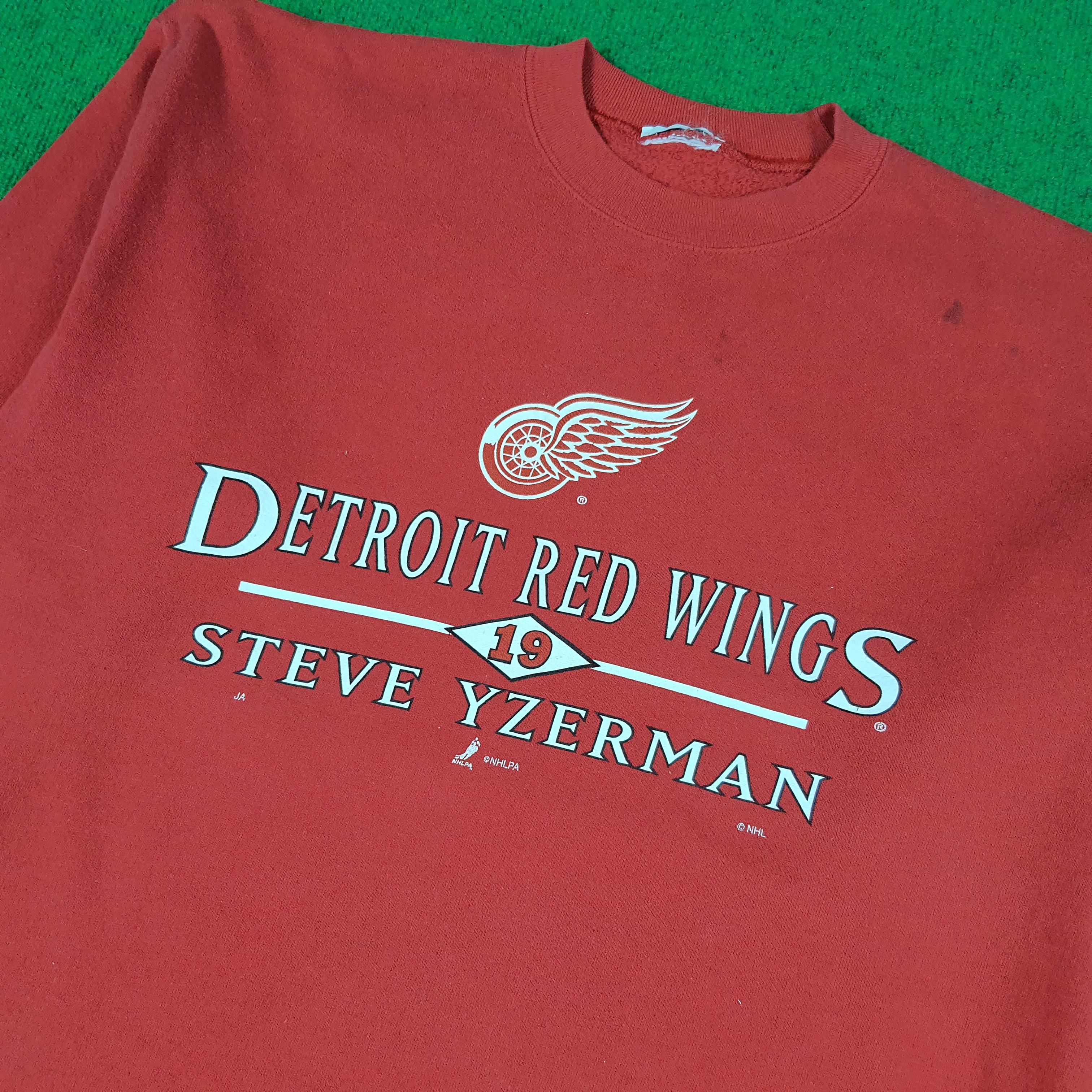 NHL × Red Wing × Vintage Vintage NHL Detroit Red Wings Steve Yzerman Sweatshirt Size US M / EU 48-50 / 2 - 2 Thumbnail