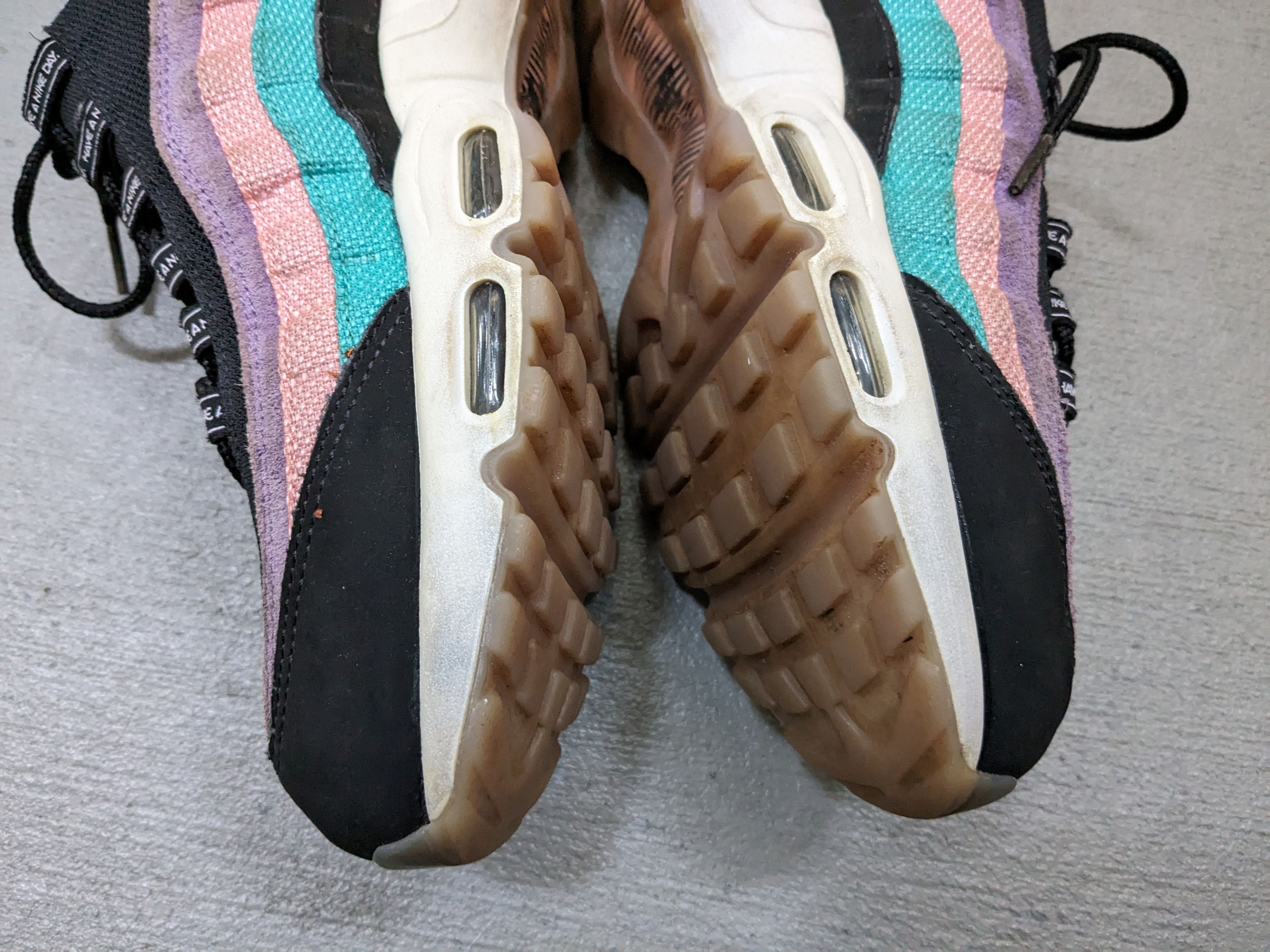 Nike Nike Air Max 95 Have a Nike Day Size 11.5 Suede BQ9131-001 Size US 11.5 / EU 44-45 - 11 Thumbnail
