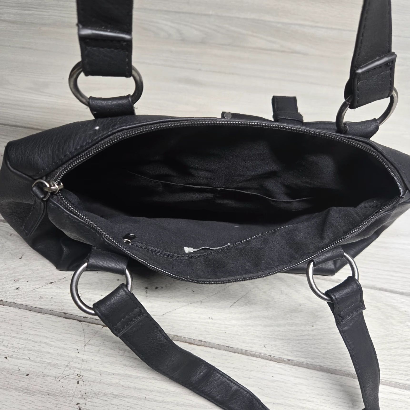 Vintage VINTAGE Cato Black Faux Leather Large Tote Shoulder Bag Purse with Tassel, Women Size ONE SIZE - 3 Thumbnail