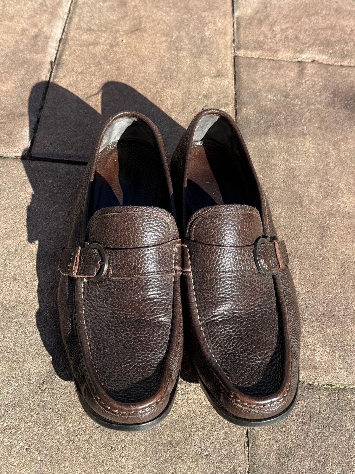 Salvatore Ferragamo Magnifico Gancini Brown Pebbled Loafers display picture 1